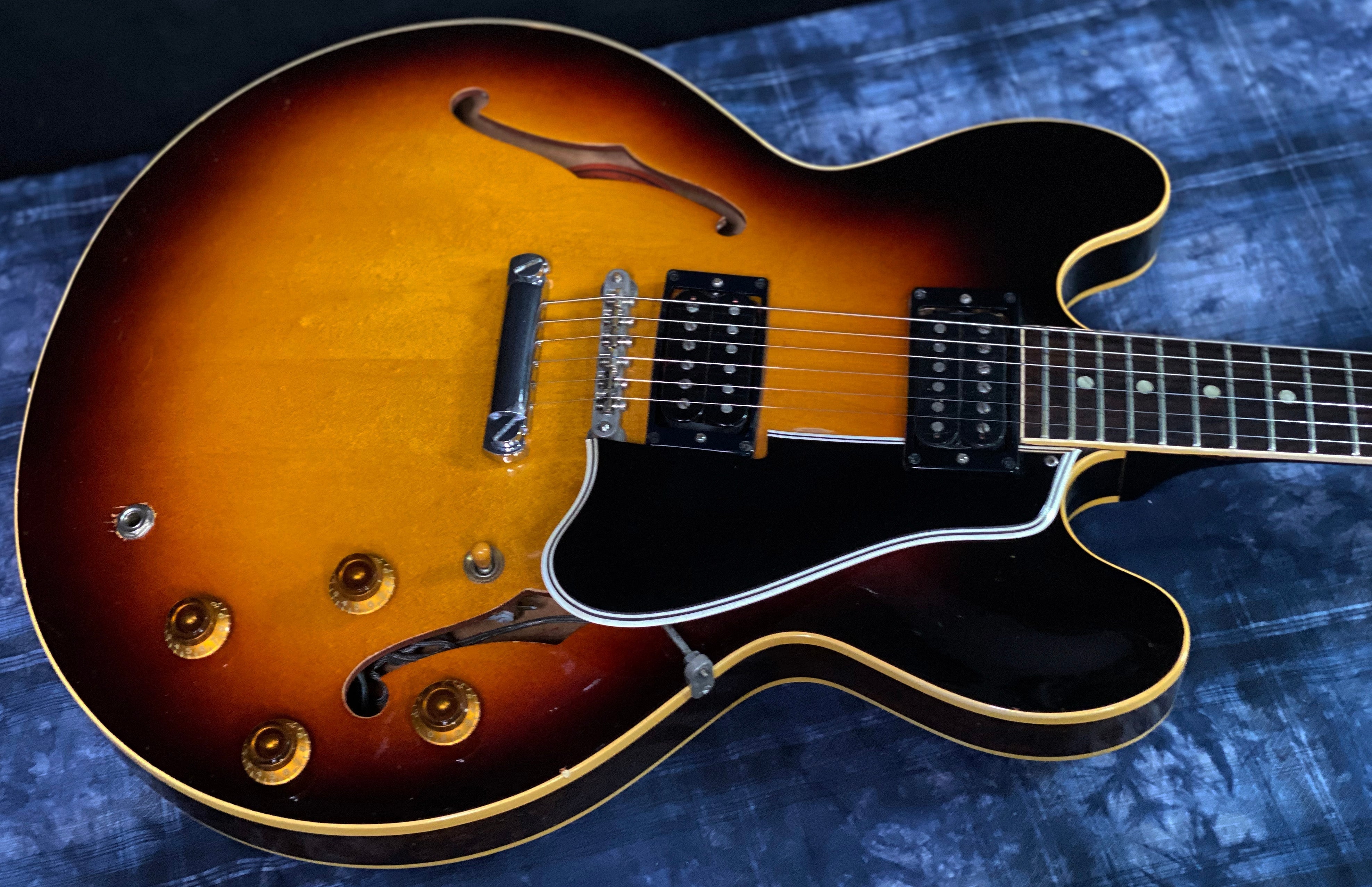 1959 Gibson ES-335 - Sunburst - 100% Stock - Original PAF Pick-Ups! 7.9lbs - Minty Condition!