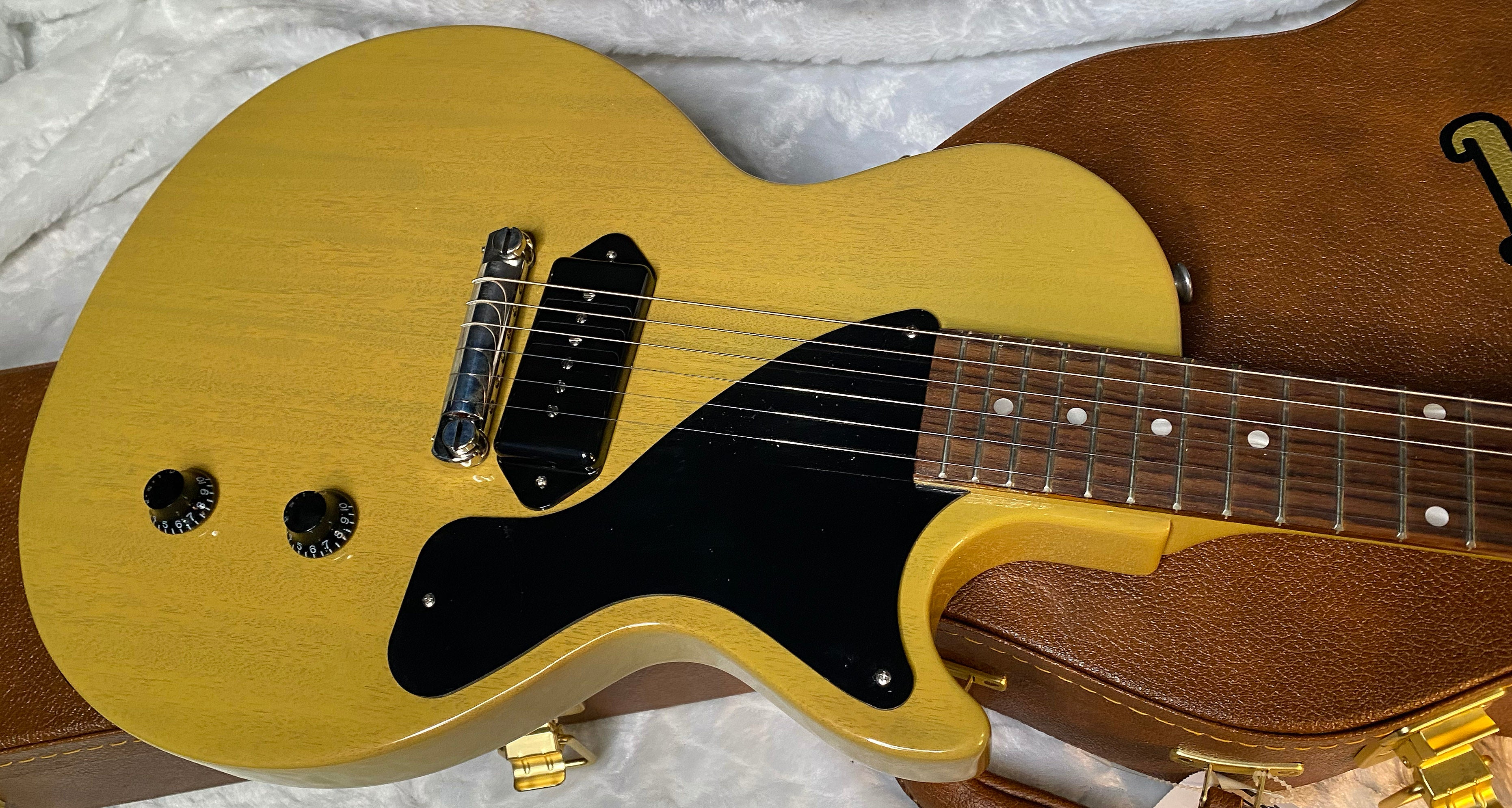 NEW! Gibson Les Paul Junior - TV Yellow - Authorized Dealer - 8.4 lbs - G05966