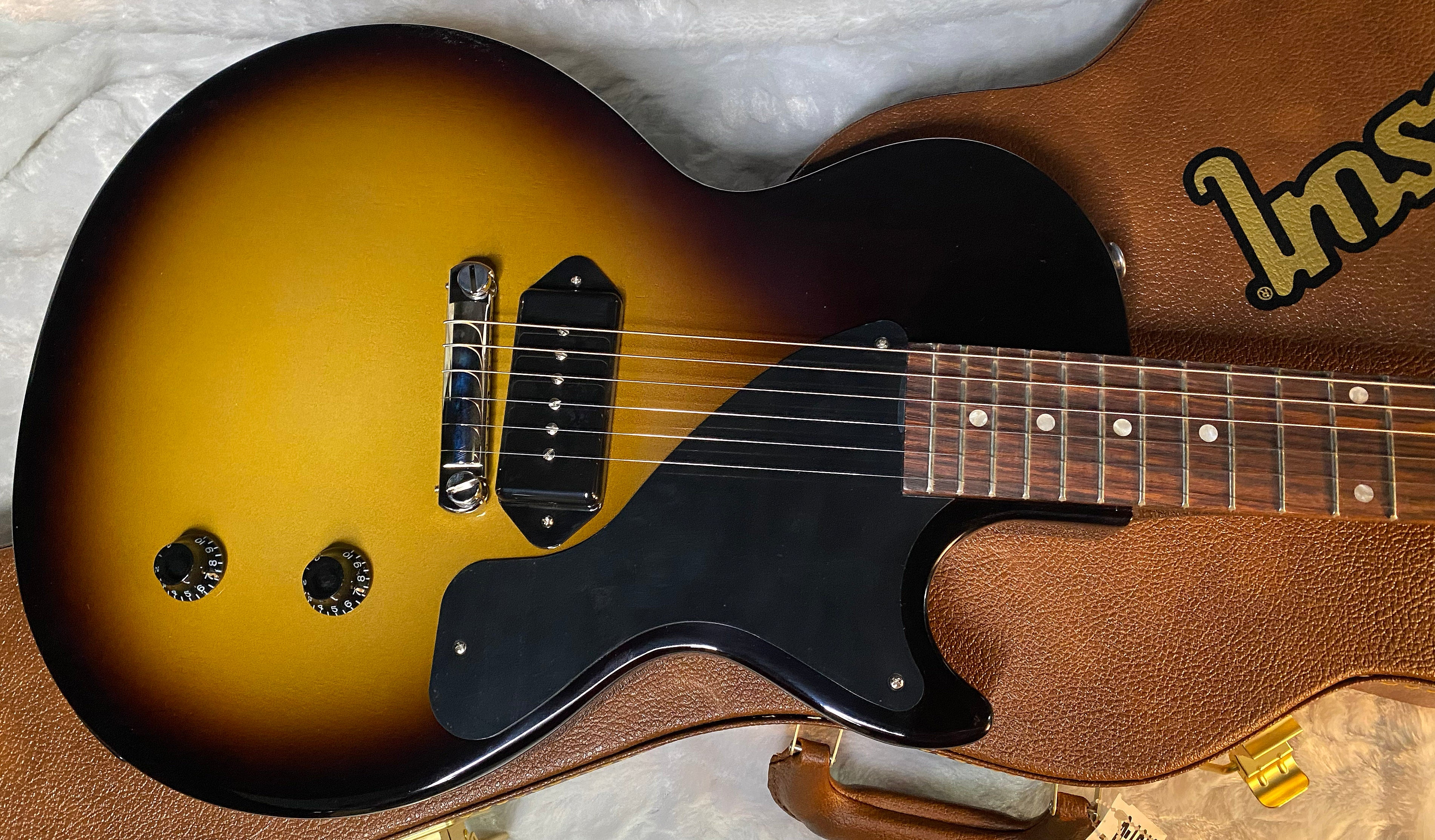 NEW ! Gibson Les Paul Junior - Vintage Sunburst - Authorized Dealer - Only 7.6 lbs - G06024