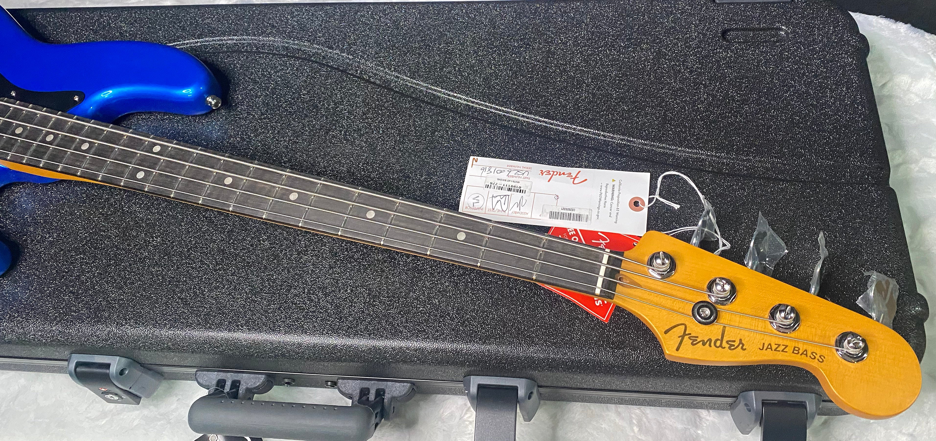 NEW ! Fender American Ultra II Jazz Bass - Noble Blue - 9.3lbs - Authorized Dealer - G07495