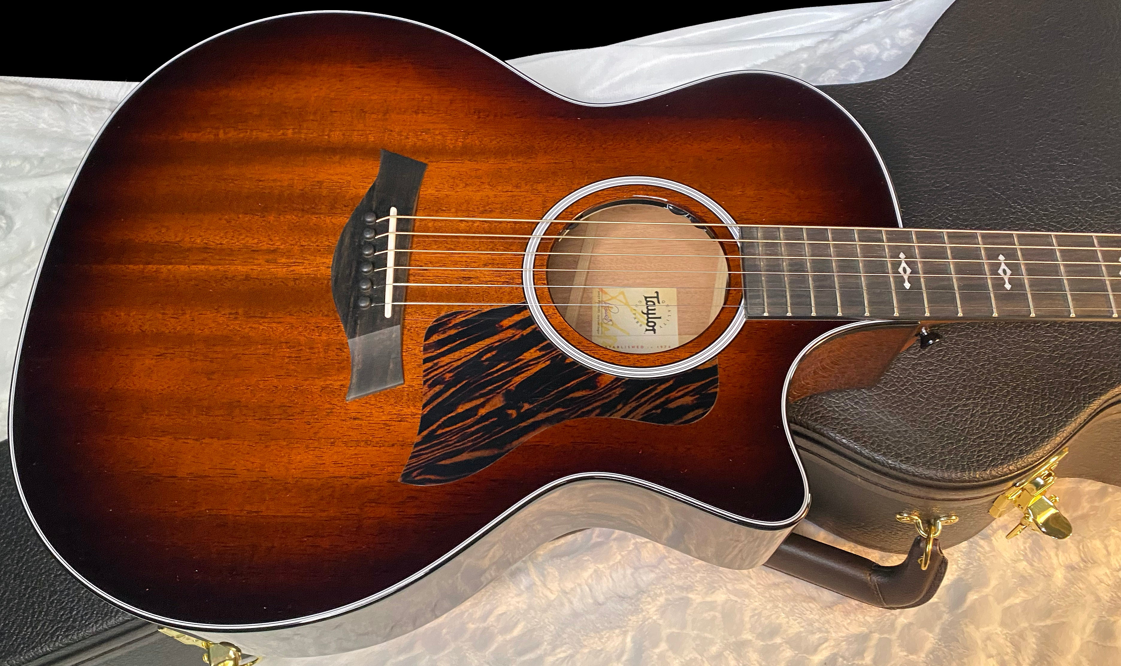 NEW! Taylor 324ce V-Class Grand Auditorium Acoustic-Electric Guitar - Tobacco - Authorized Dealer - 4.65lbs - G06049