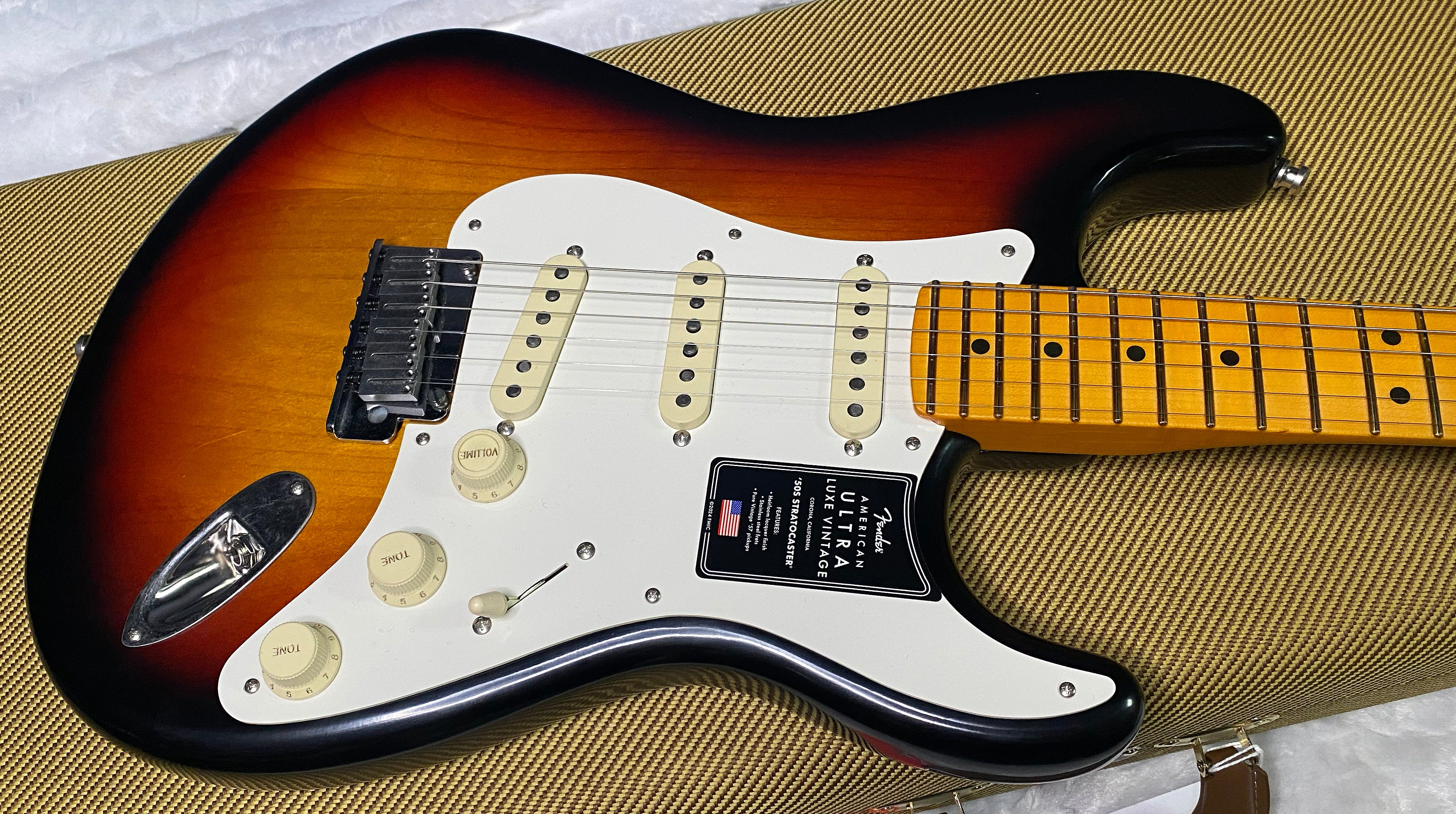 NEW! Fender American Ultra Luxe Vintage '50s Stratocaster - 3-Color Sunburst - Authorized Dealer - Sunburst - 7.6lbs - G07489