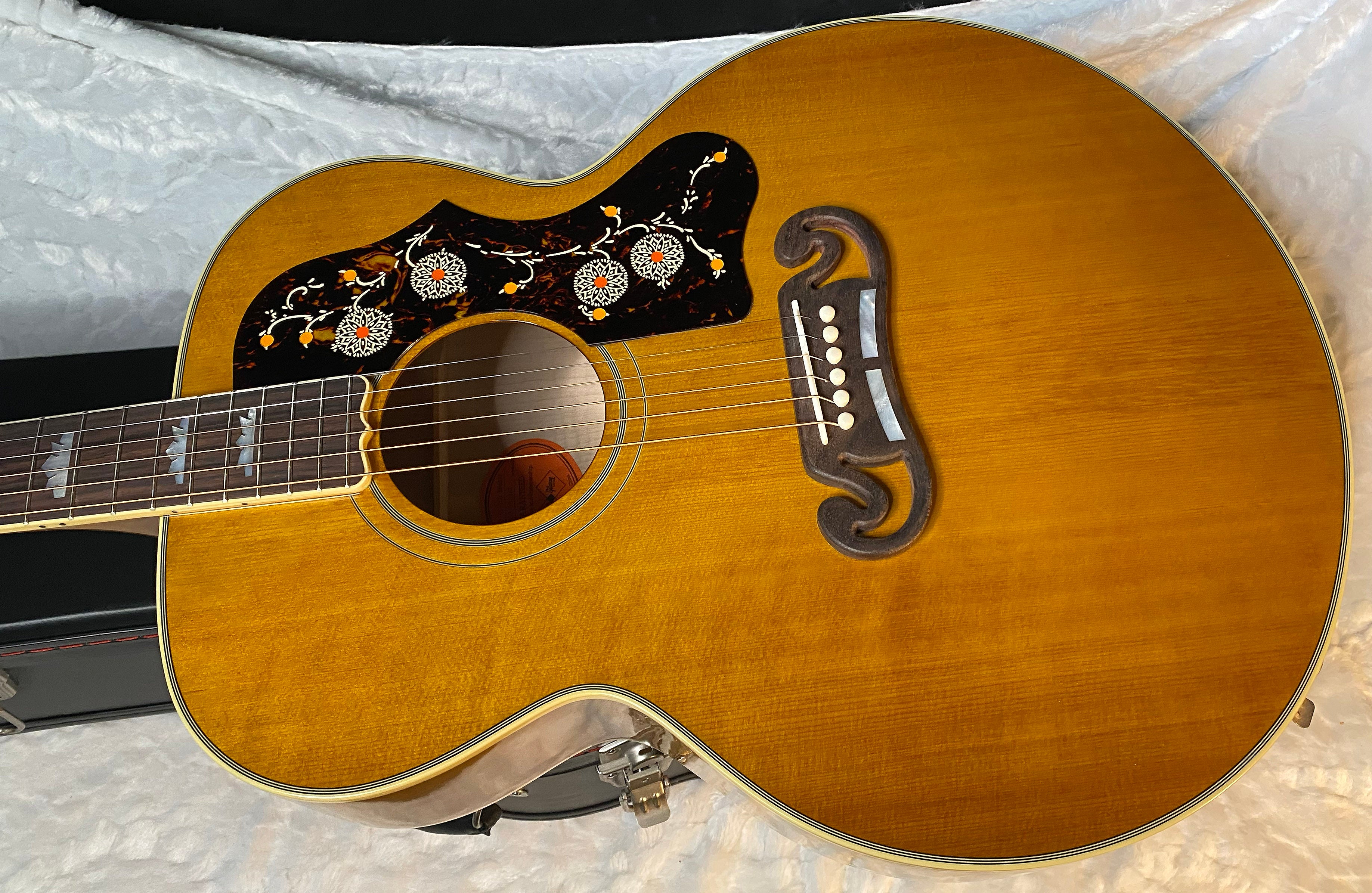 NEW ! Epiphone Inspired by 1957 Gibson SJ-200 J-200 Original Case - Authorized Dealer - 5.3lbs - G05401