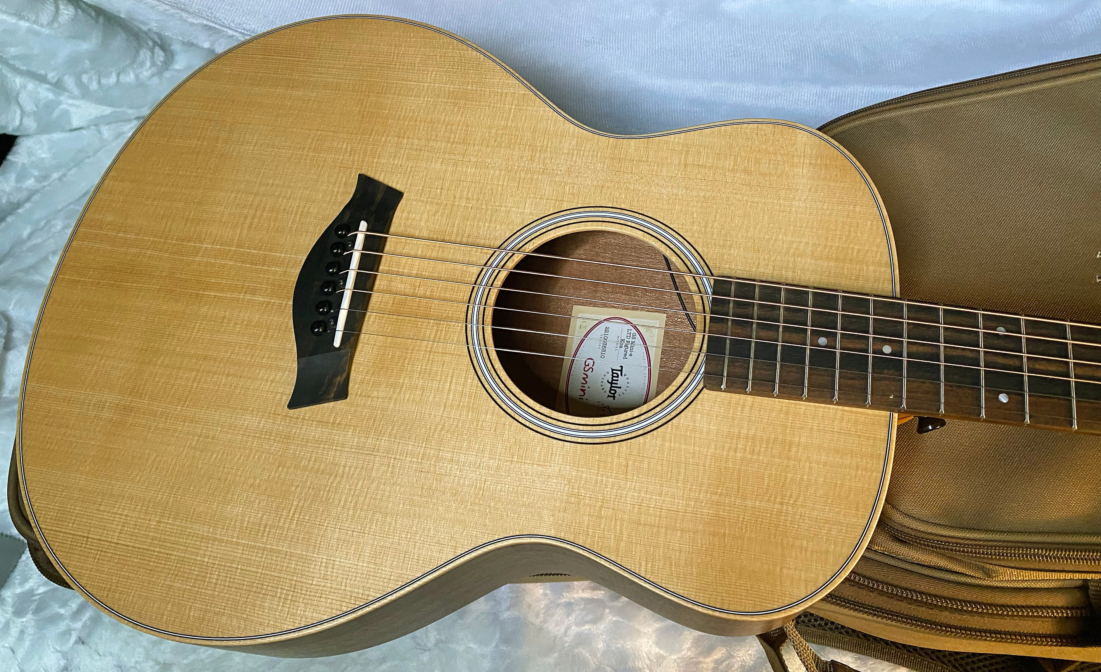NEW! Taylor GS Mini-e LTD AAA Figured Koa - Natural - Authorized Dealer - Absolutely Beautiful! 3.8lbs - Gig Bag - Authorized Dealer - G06041