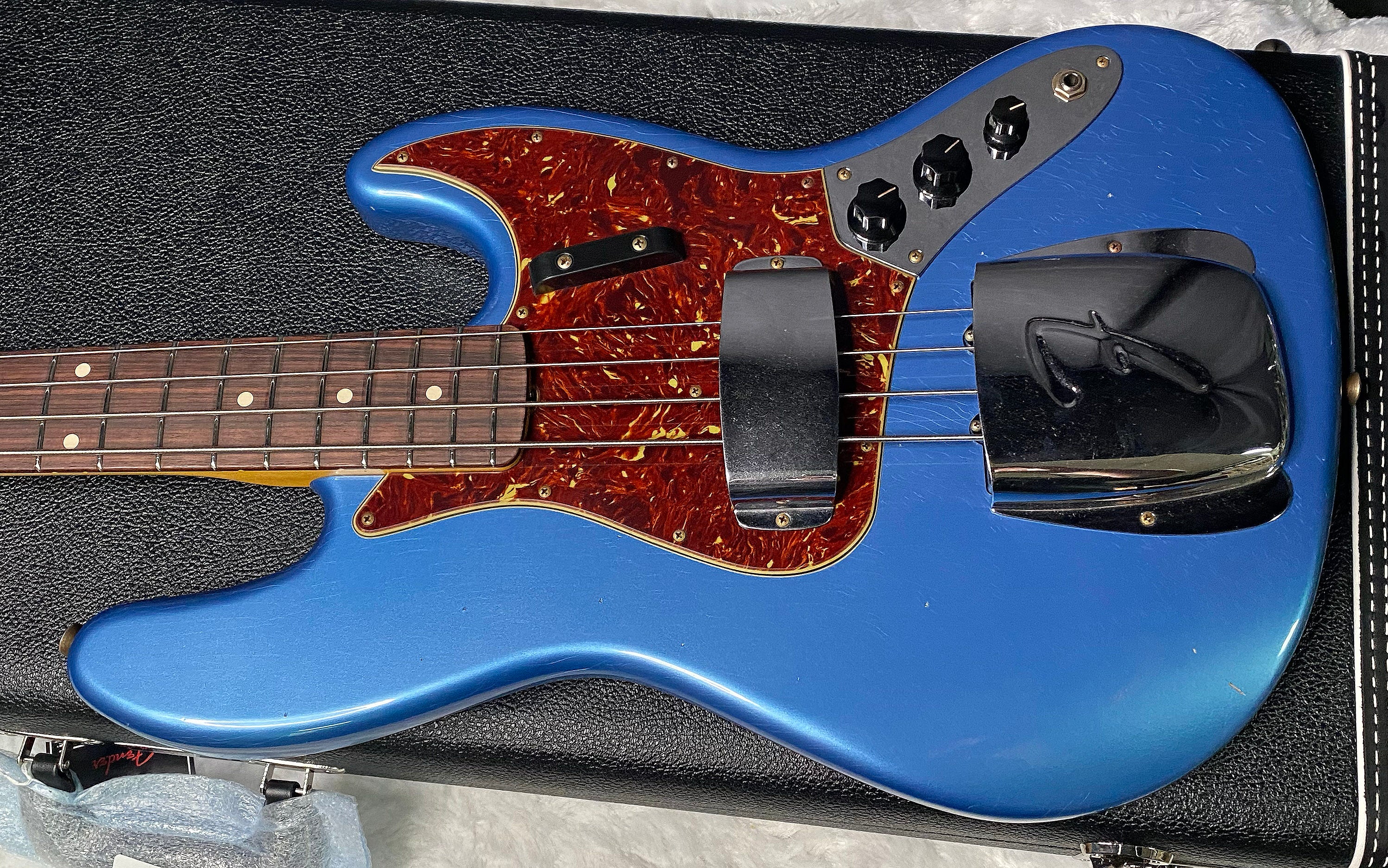 NEW! Fender Custom Shop 64 Jazz Bass Relic - Lake Placid Blue Finish - 9.4 lbs - Authorized Dealer - G07507