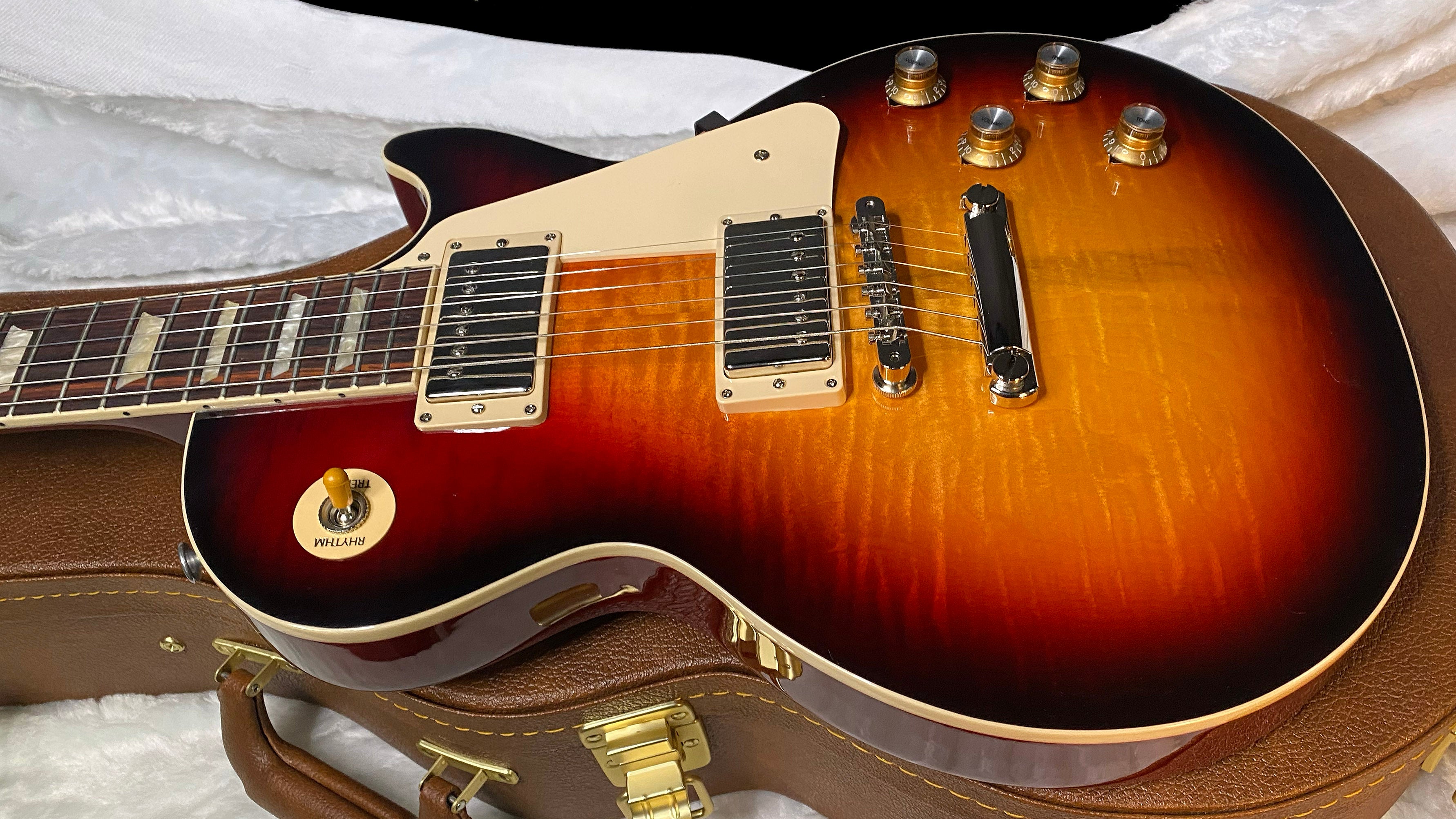 NEW! Gibson Les Paul 60's Standard - TriBurst - Limited Edition - Authorized Dealer - AAA Flame Maple Top - Only 8.7 lbs - G06105