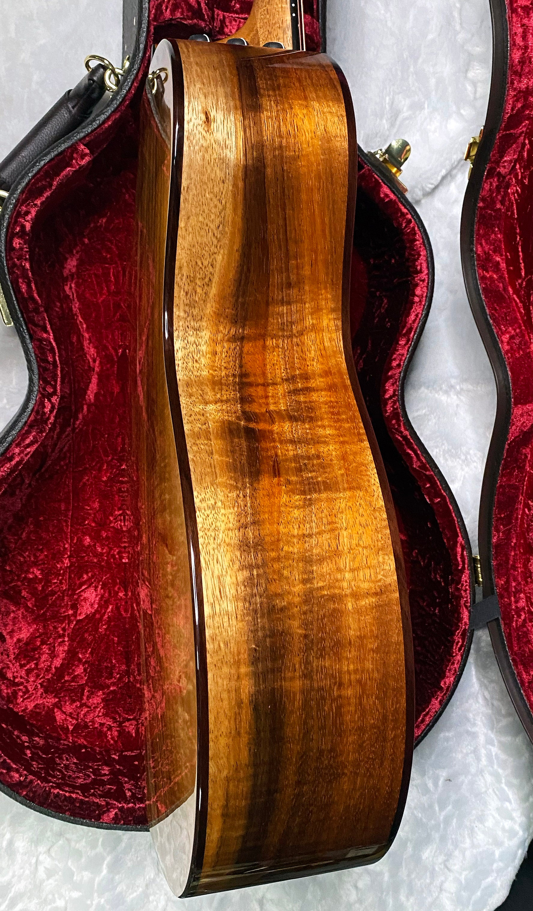 NEW! Taylor Custom 724ce Acoustic-Electric Guitar - Natural Gloss - AAAAA Hand Picked Koa - 4.6lbs - WOW! Authorized Dealer - G07513