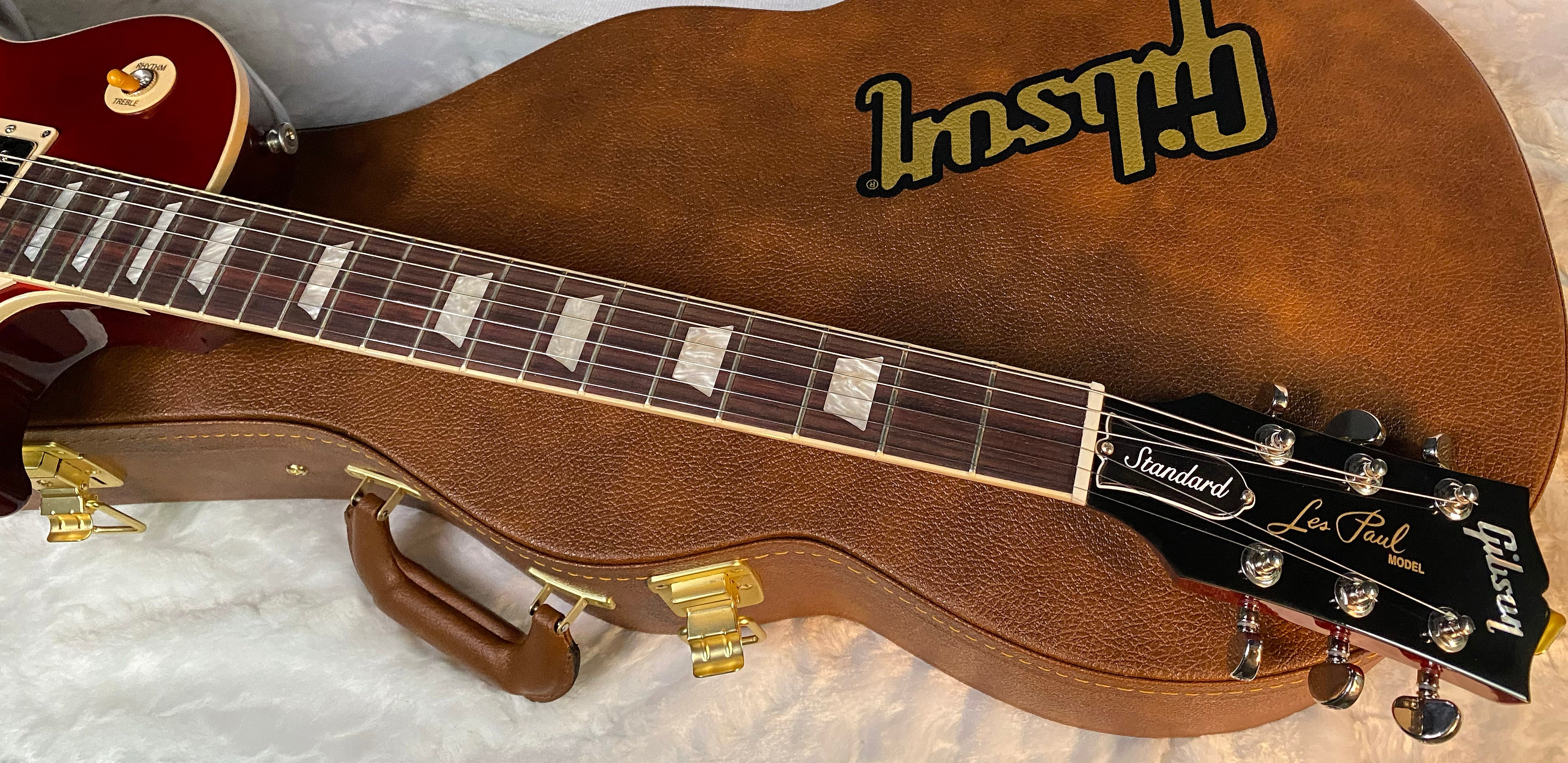 NEW! Gibson Les Paul 60's Standard - Dark Cherry Sunburst - Limited Edition - Authorized Dealer - AAA Flame Maple Top - 9.2 lbs - G06111