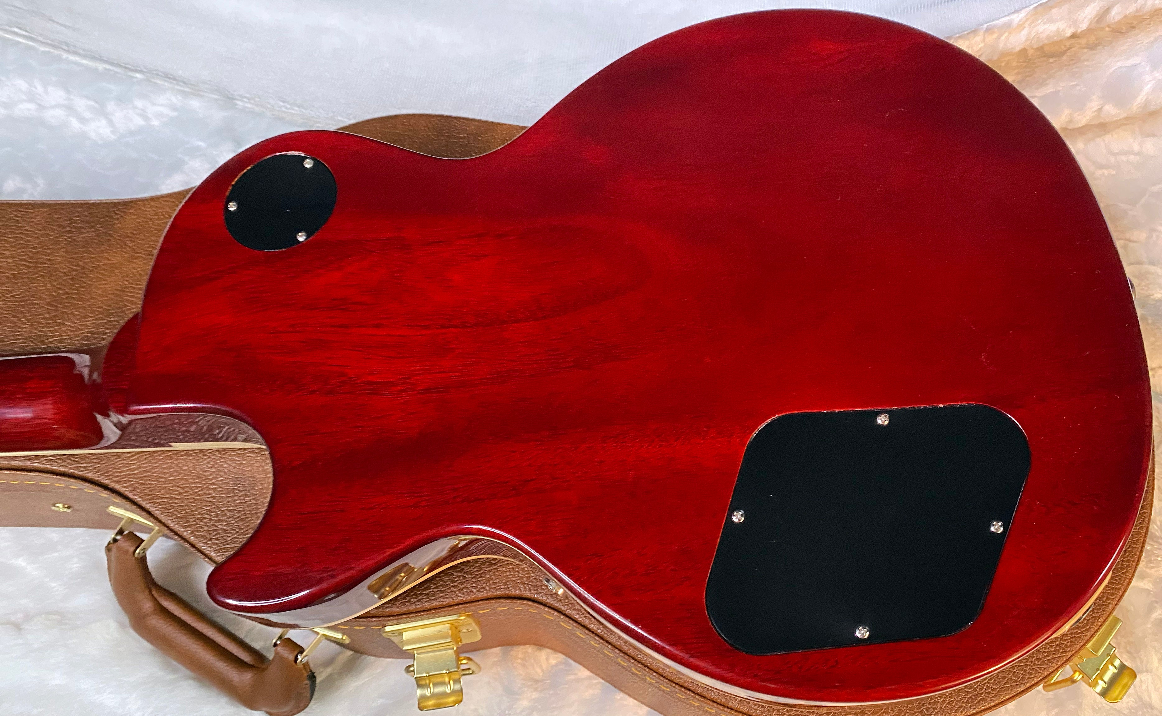 NEW! Gibson Les Paul 60's Standard - Dark Cherry Sunburst - Limited Edition - Authorized Dealer - AAA Flame Maple Top - 9.2 lbs - G06111