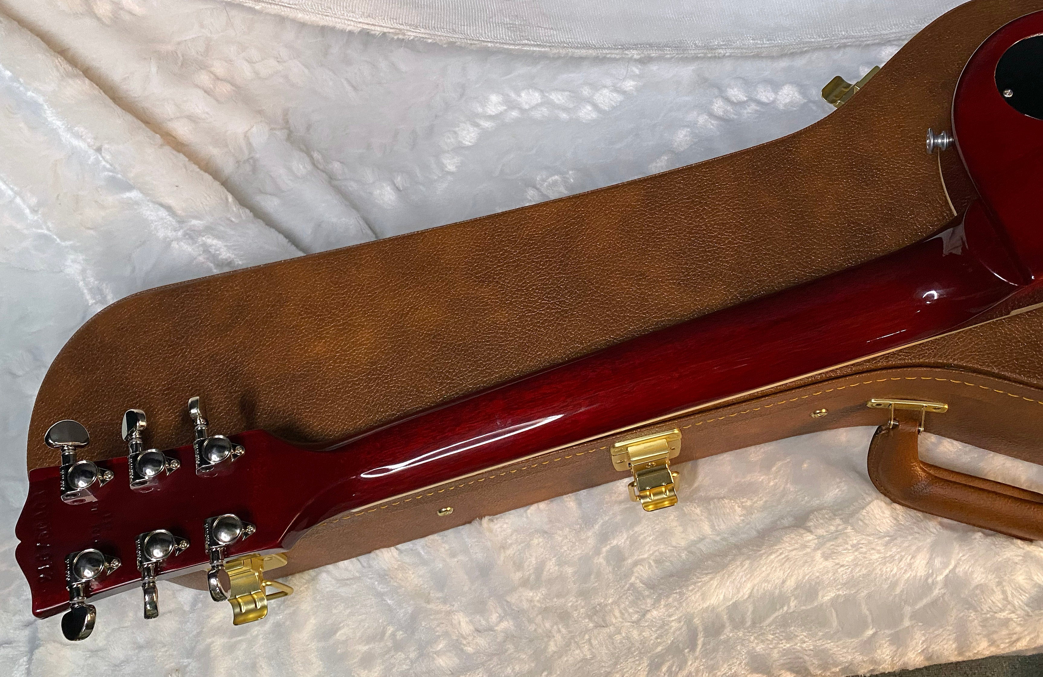 NEW! Gibson Les Paul 60's Standard - Dark Cherry Sunburst - Limited Edition - Authorized Dealer - AAA Flame Maple Top - 9.2 lbs - G06111