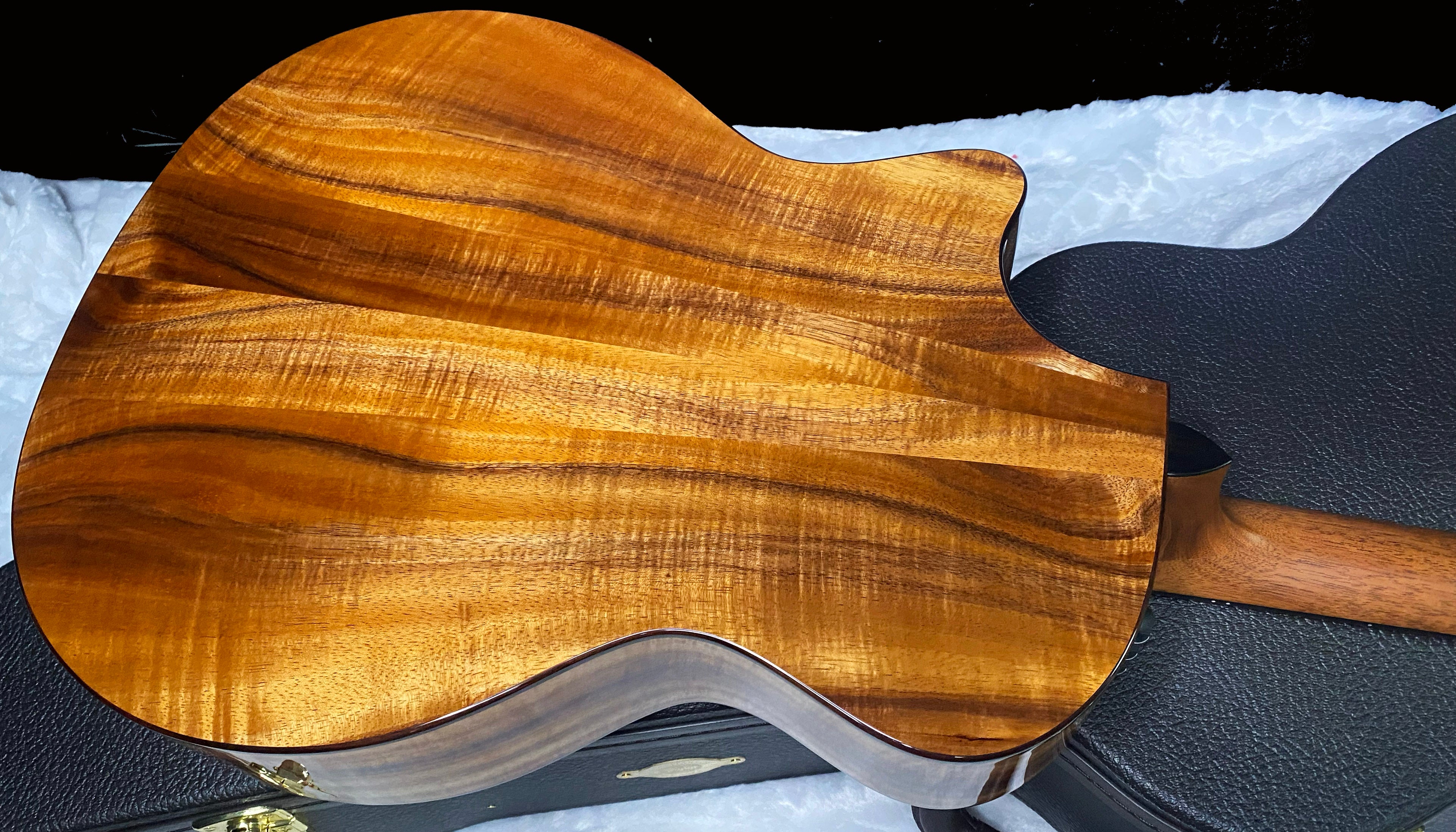 NEW! Taylor Custom 724ce Acoustic-Electric Guitar - Natural Gloss - AAAAA Hand Picked Koa - 4.7lbs - WOW! Authorized Dealer - G07514