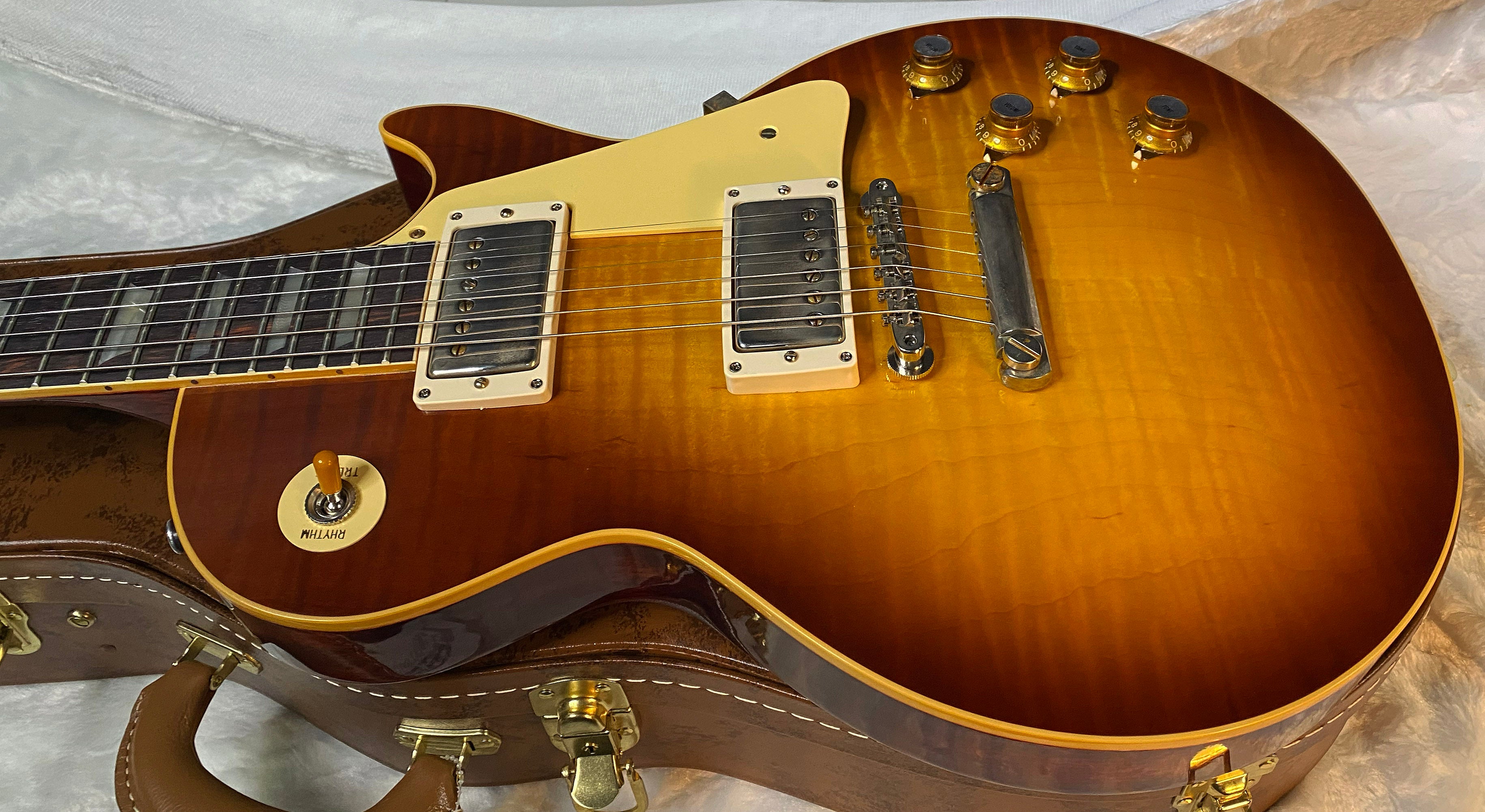 NEW! Gibson Custom 1960 Les Paul Standard Reissue VOS - Iced Tea Burst - Authorized Dealer - ONLY 8.35 lbs - G06067