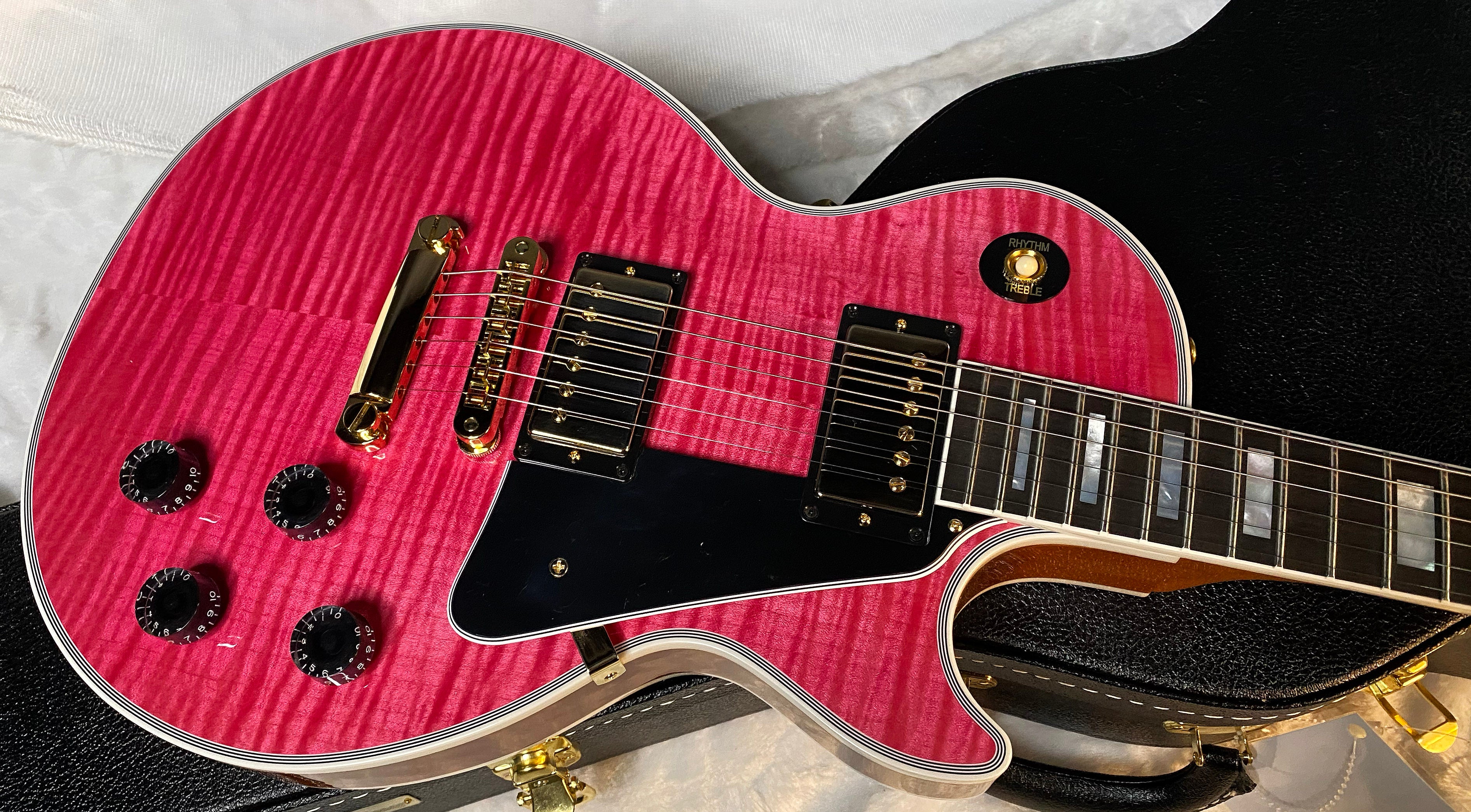 NEW! Gibson Dealer Select Custom Shop Les Paul Custom AAA Figured Top - Transparent Pink - Authorized Dealer - WOW! 8.7 lbs - G06121
