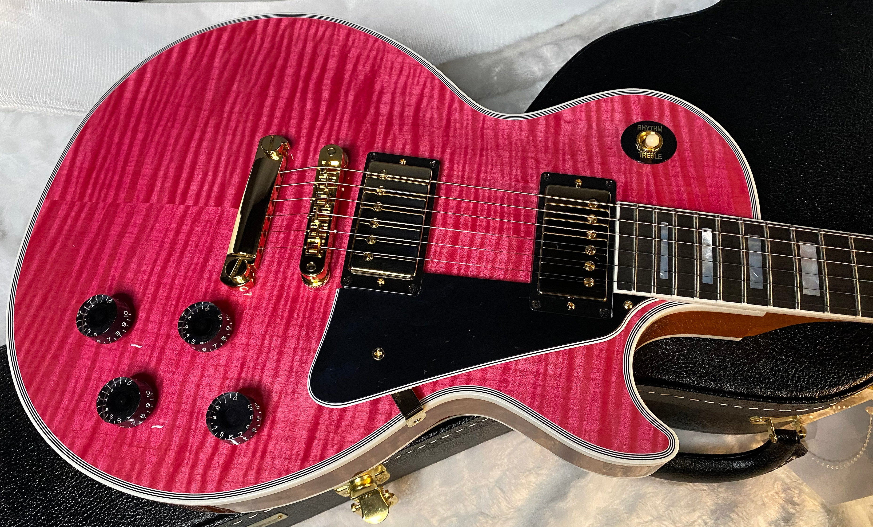 NEW! Gibson Dealer Select Custom Shop Les Paul Custom AAA Figured Top - Transparent Pink - Authorized Dealer - WOW! 8.7 lbs - G06121