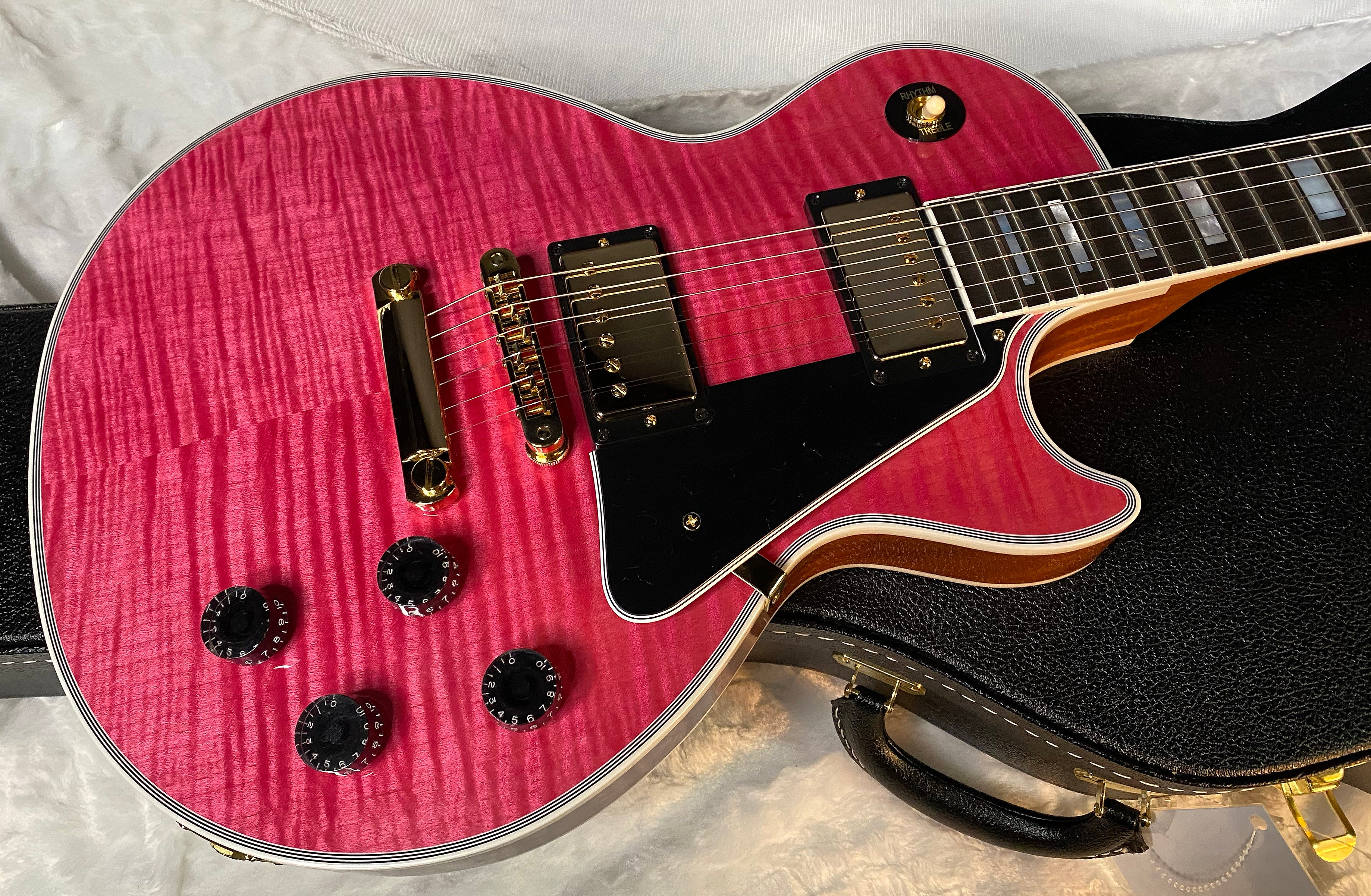 NEW! Gibson Dealer Select Custom Shop Les Paul Custom AAA Figured Top - Transparent Pink - Authorized Dealer - WOW! 8.7 lbs - G06121