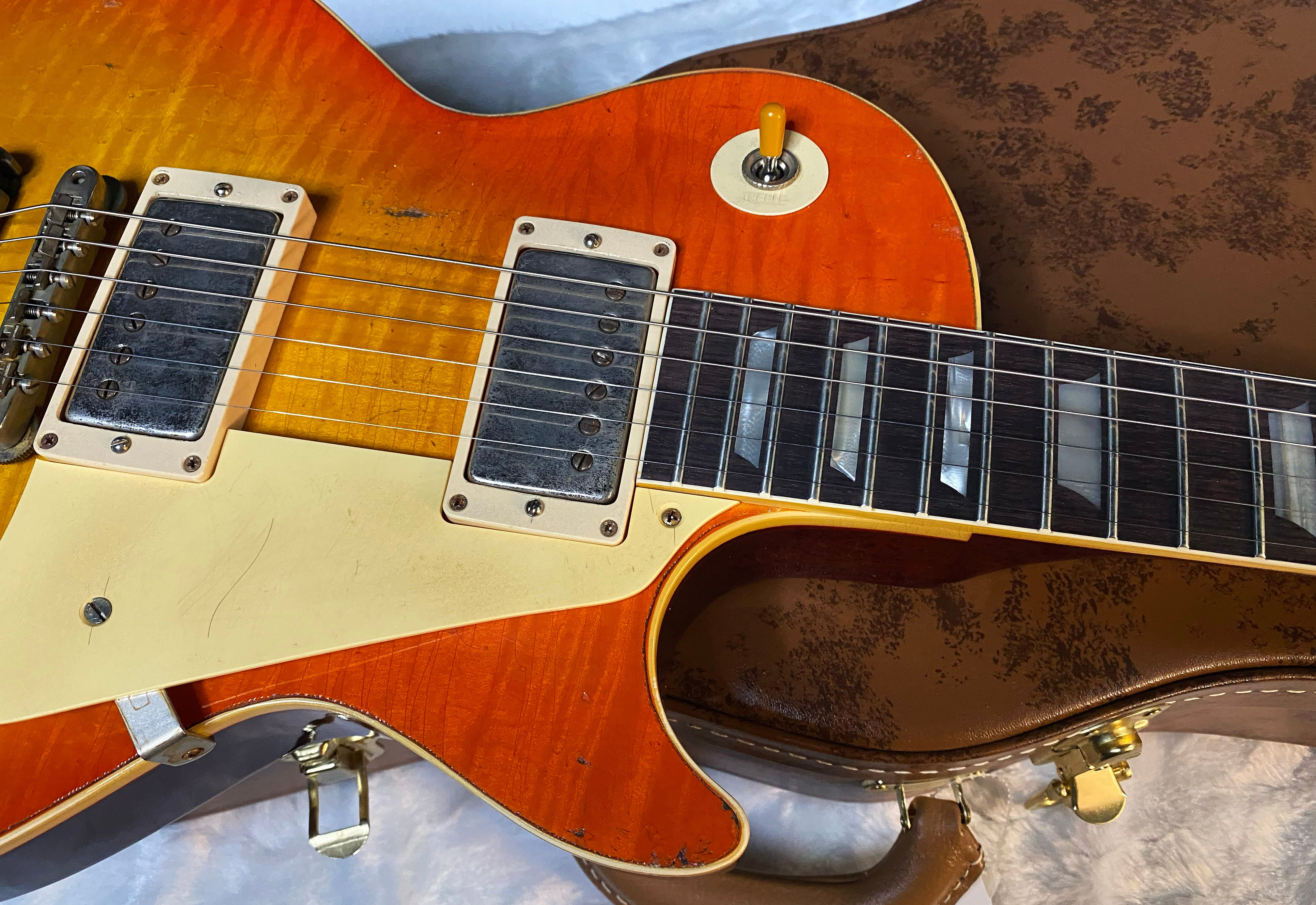 NEW! Gibson Custom 1960 Les Paul Standard Reissue Electric Guitar - Tangerine Burst, Murphy Lab Heavy Aged - Only 8.2lbs - Beautiful Flame Top - Authorized Dealer - G06061