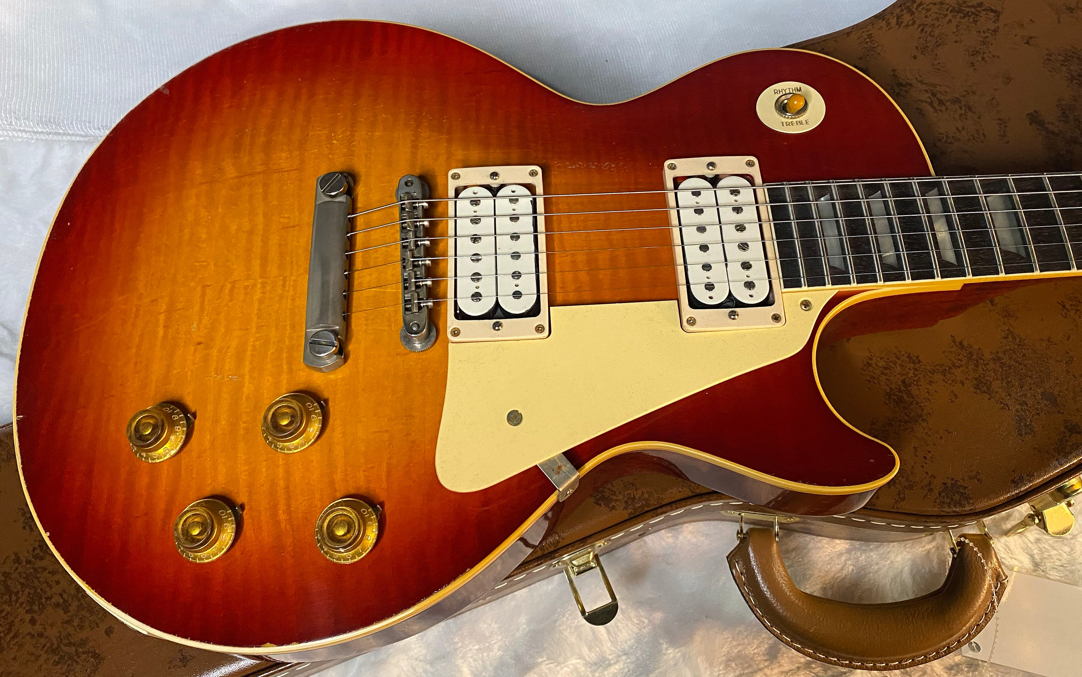 NEW! Gibson Custom 1959 Les Paul Standard Resissue Electric Guitar - Beauty of the Burst #78, Light Aged - Authorized Dealer - 8.4lbs - G06062