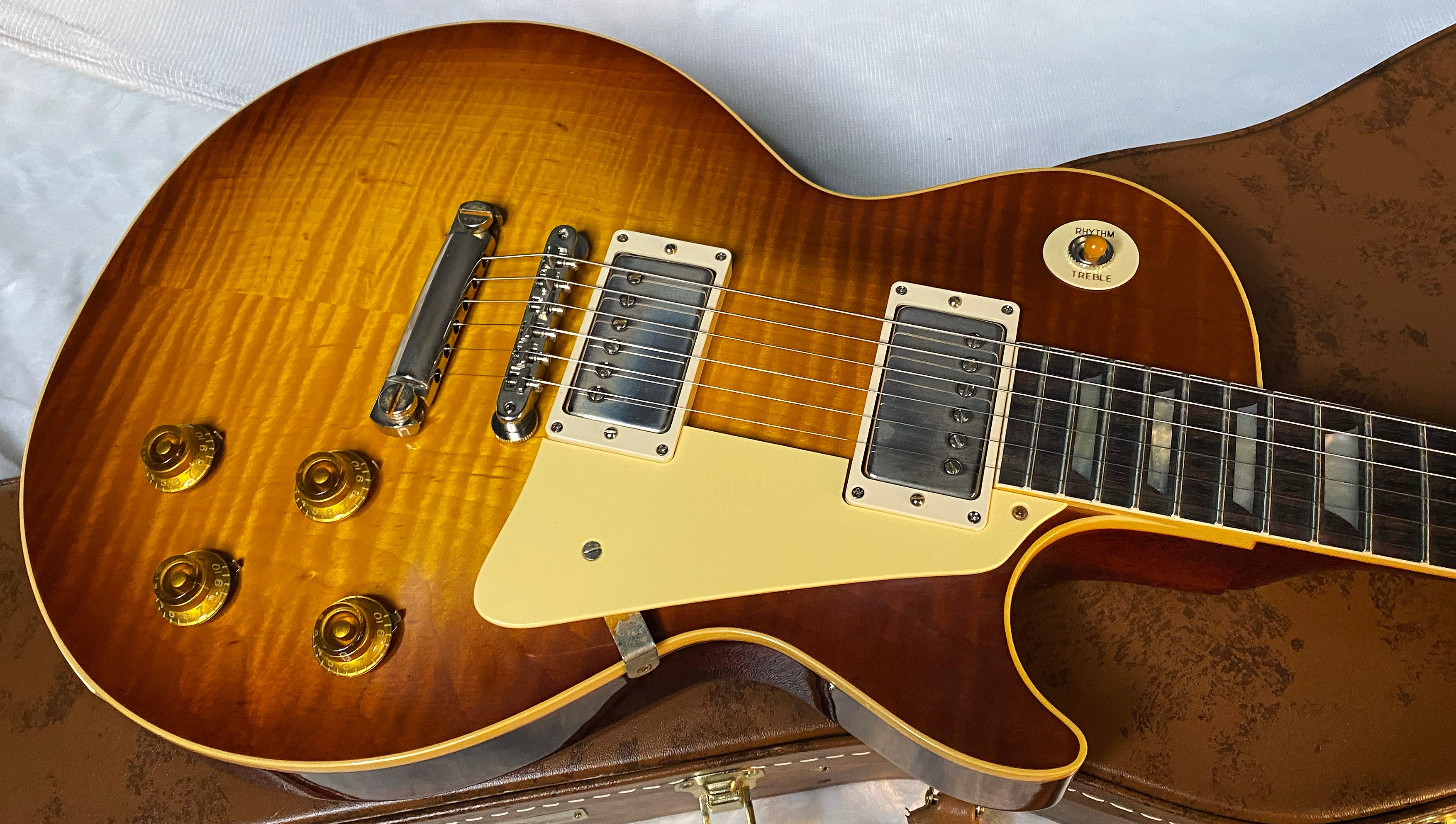 NEW ! Gibson Custom Shop 1959 Les Paul - Iced Tea - Authorized Dealer - Hand Picked KILLER Flame Top - MONSTER TOP VOS - 8.9 lbs - G06060