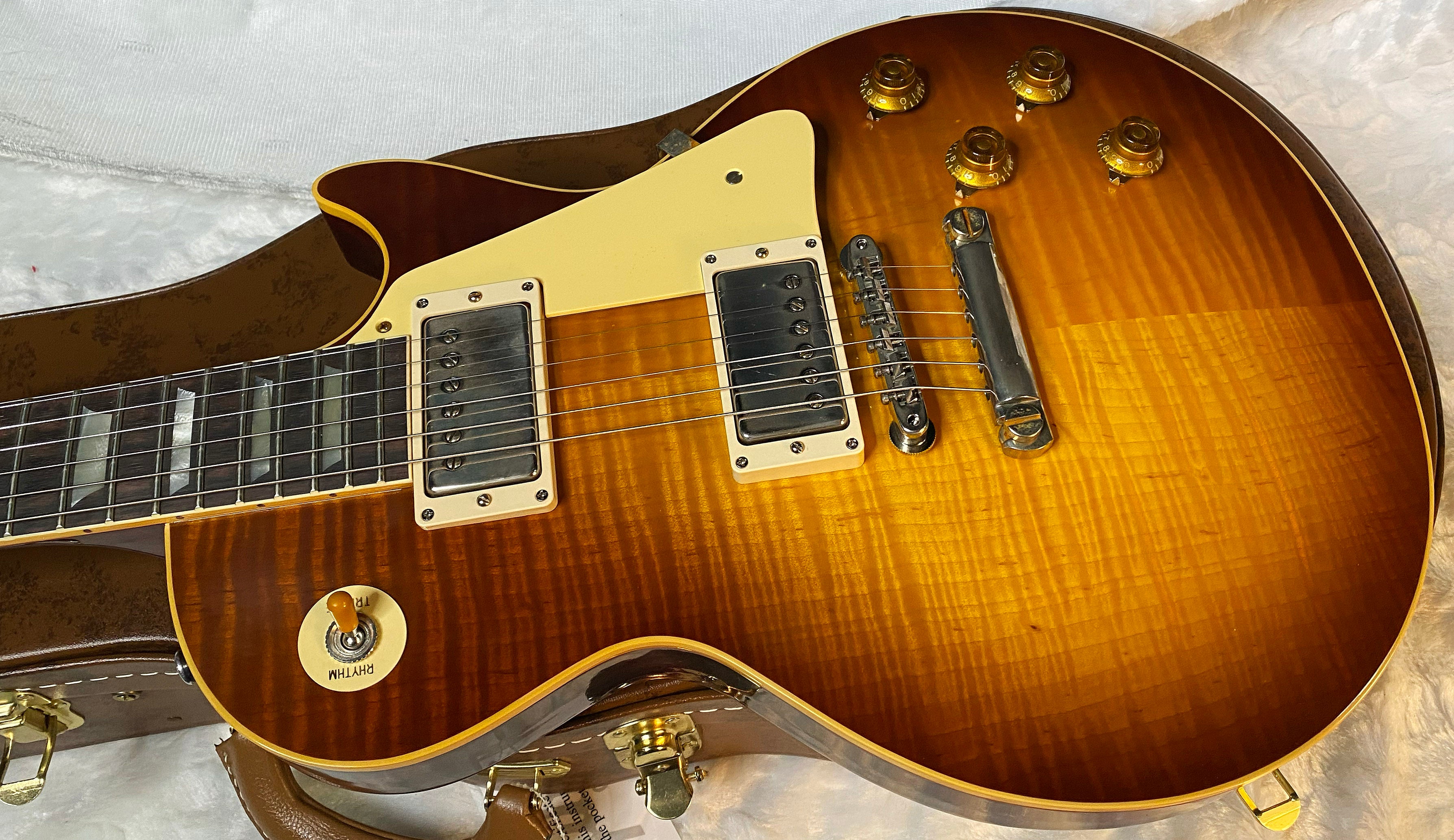 NEW ! Gibson Custom Shop 1959 Les Paul - Iced Tea - Authorized Dealer - Hand Picked KILLER Flame Top - MONSTER TOP VOS - 8.9 lbs - G06060