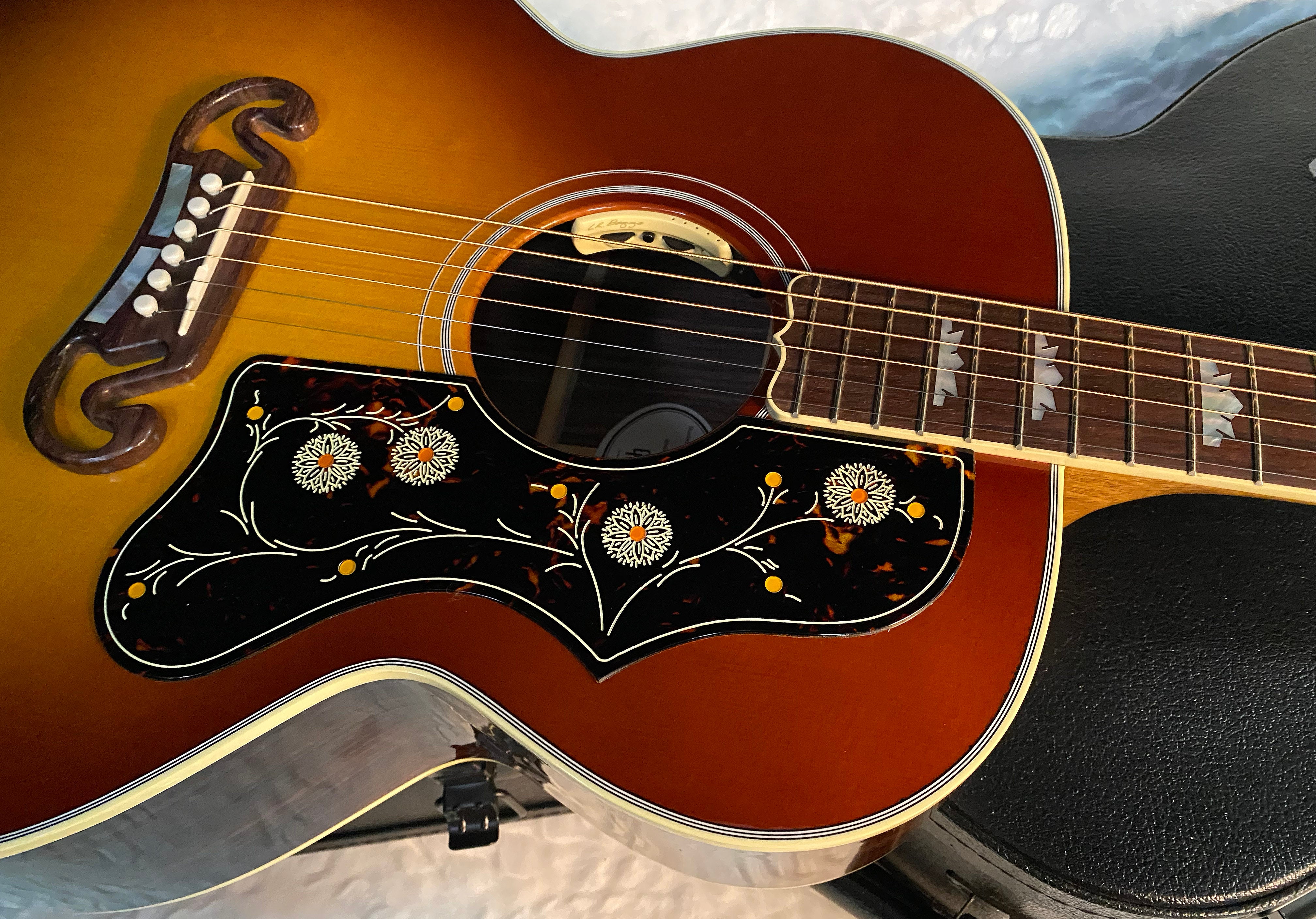 NEW ! Gibson Acoustic SJ-200 Standard Rosewood Acoustic-Electric Guitar - Authorized Dealer - 5.2 lbs - G04735