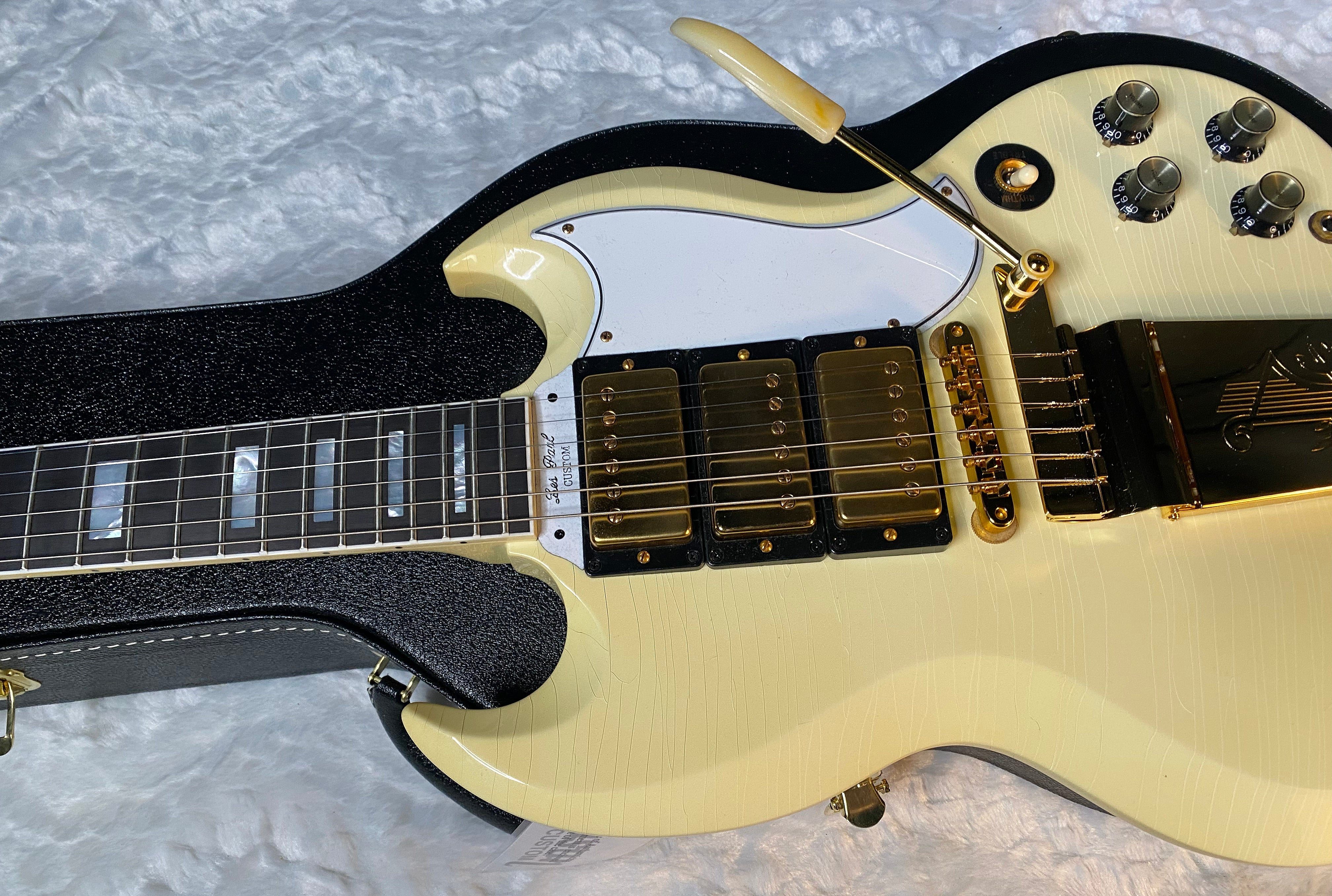 NEW! Gibson SG Standard '63 Custom Reissue Murphy Lab Ultra Light Aged with Maestro Vibrola 3 Pick-Up - Authorized Dealer - G06144