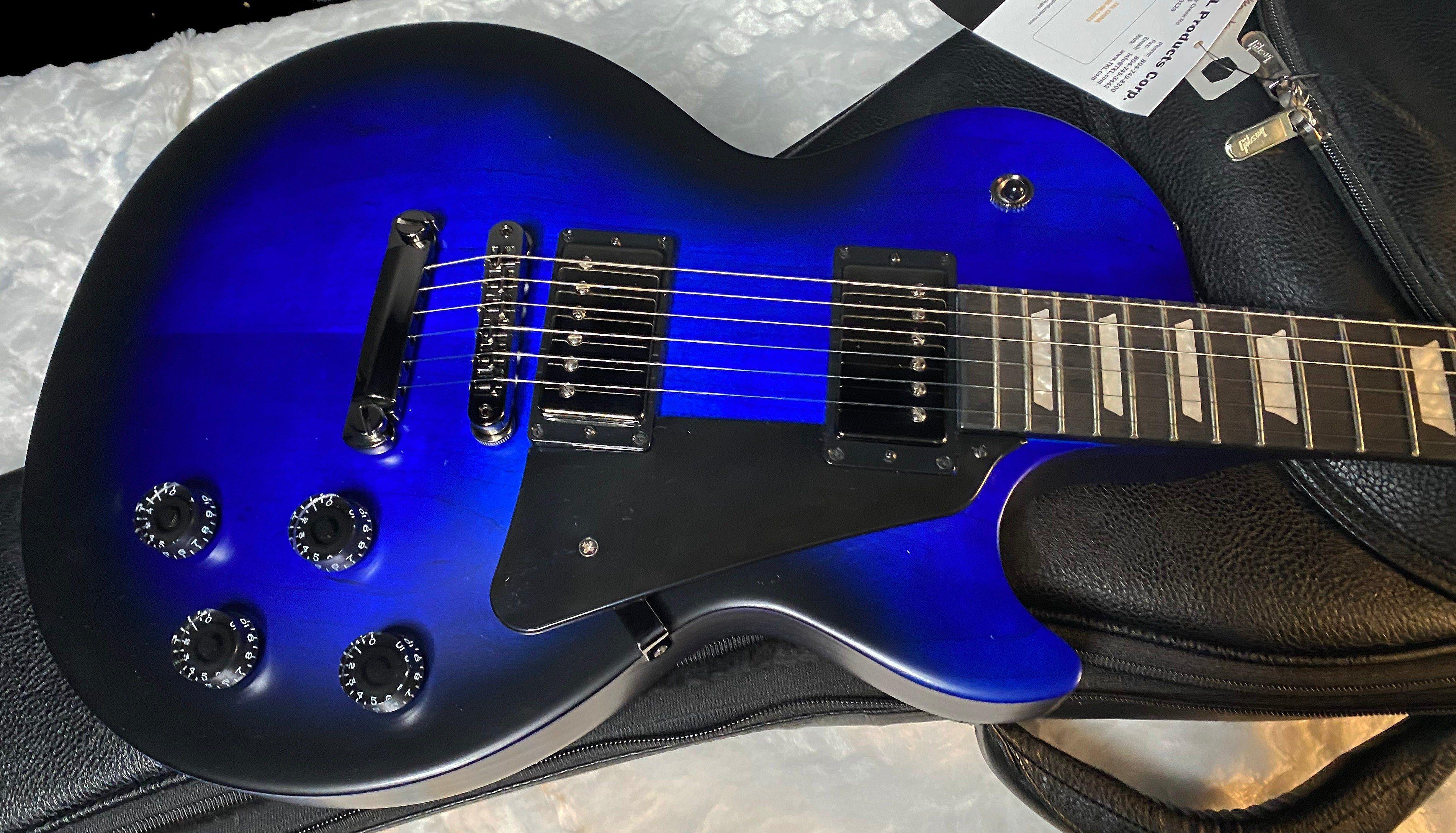 NEW ! Gibson Les Paul Studio Modern, Manhattan Midnight Satin - Limited Edition - 7.8 lbs - Authorized Dealer - G06147