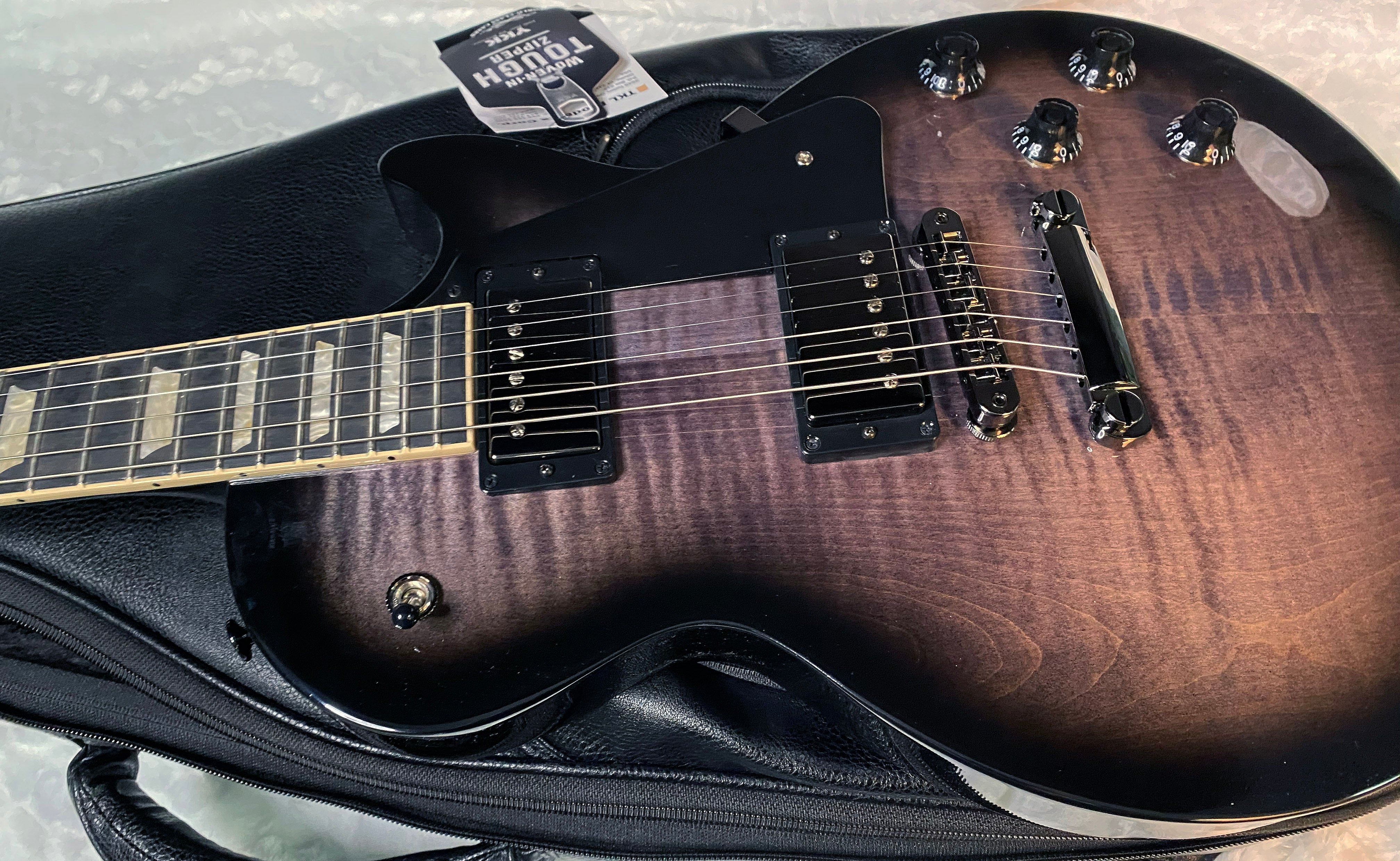 NEW ! Gibson Les Paul Studio Session - Translucent Ebony - Authorized Dealer - 8.8 lbs - G04768