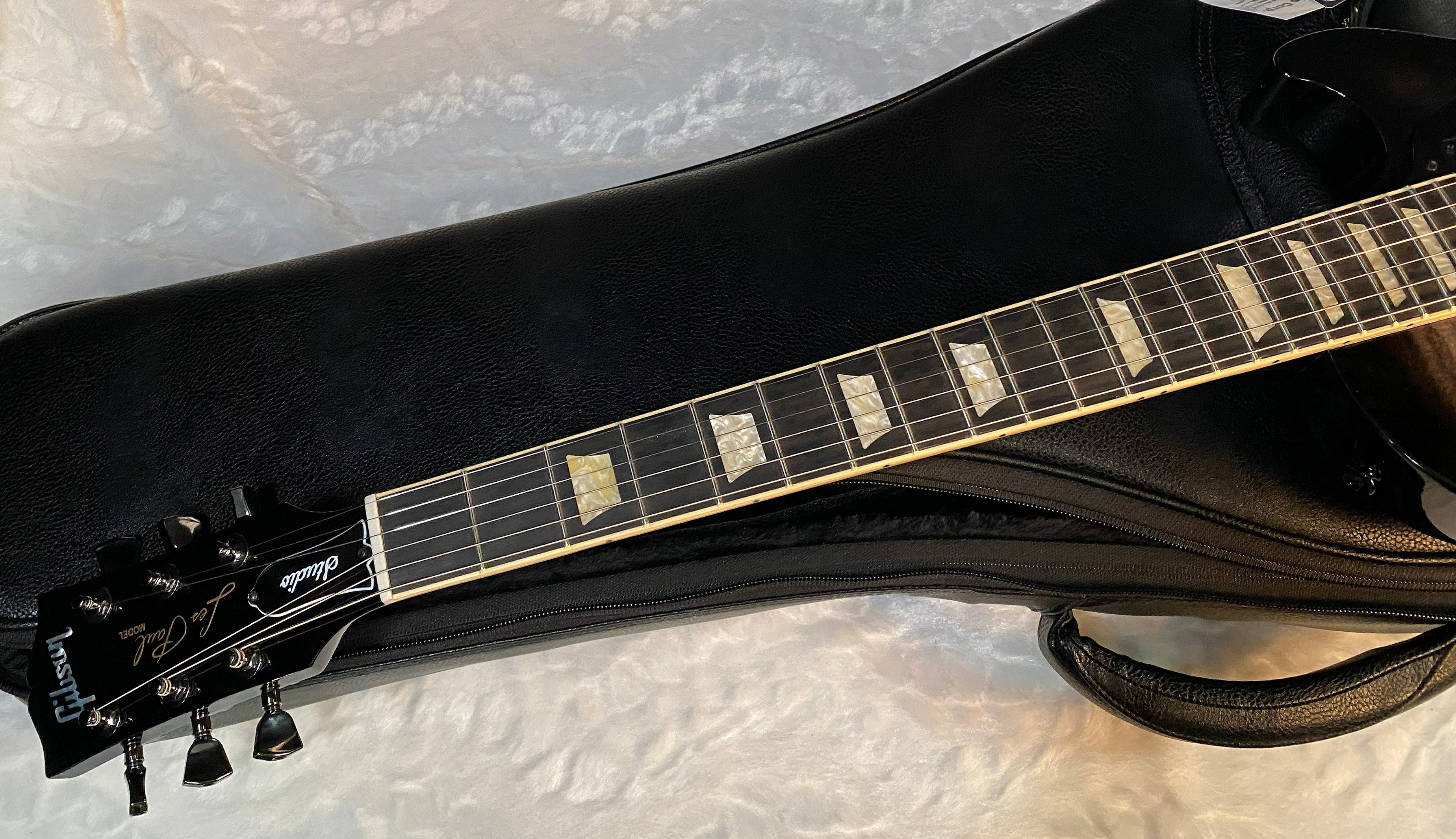 NEW ! Gibson Les Paul Studio Session - Translucent Ebony - Authorized Dealer - 8.8 lbs - G04768