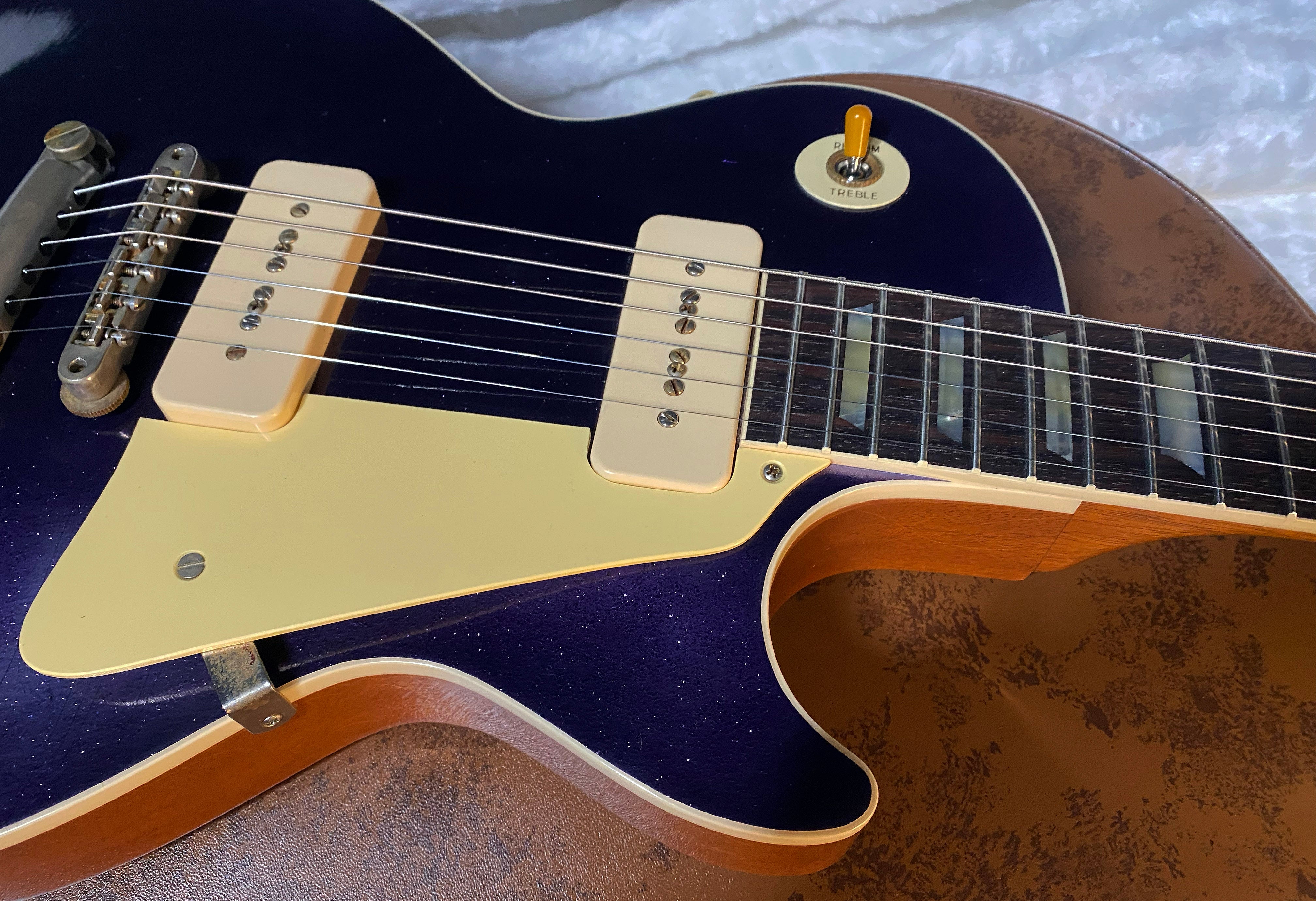 NEW! Gibson Custom Shop Murphy Lab '56 Les Paul Dark Purple SPARKLE Top Reissue - Ultra Light Aged - 8.8 lbs - Authorized Dealer - G05466