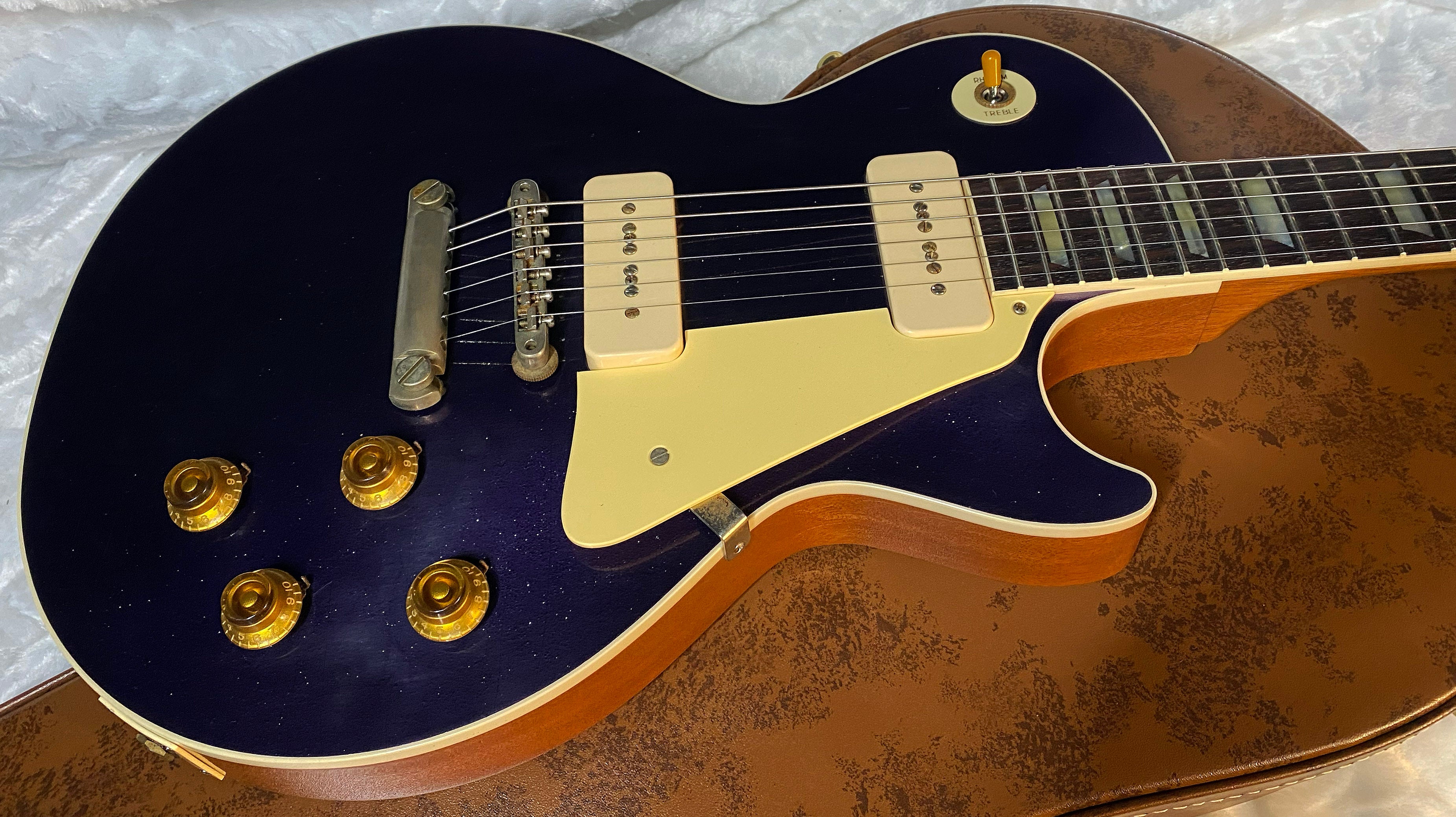 NEW! Gibson Custom Shop Murphy Lab '56 Les Paul Dark Purple SPARKLE Top Reissue - Ultra Light Aged - 8.8 lbs - Authorized Dealer - G05466