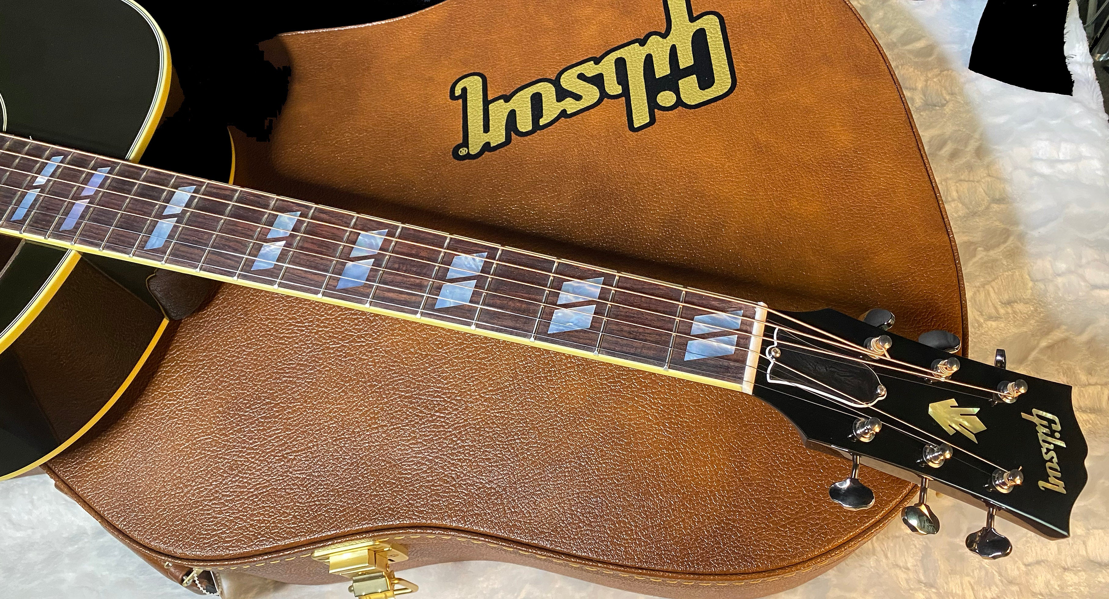 NEW ! Gibson Southern Jumbo Original Vintage Sunburst - 4.5 lbs - Authorized Dealer - In Stock - Warranty- G06165