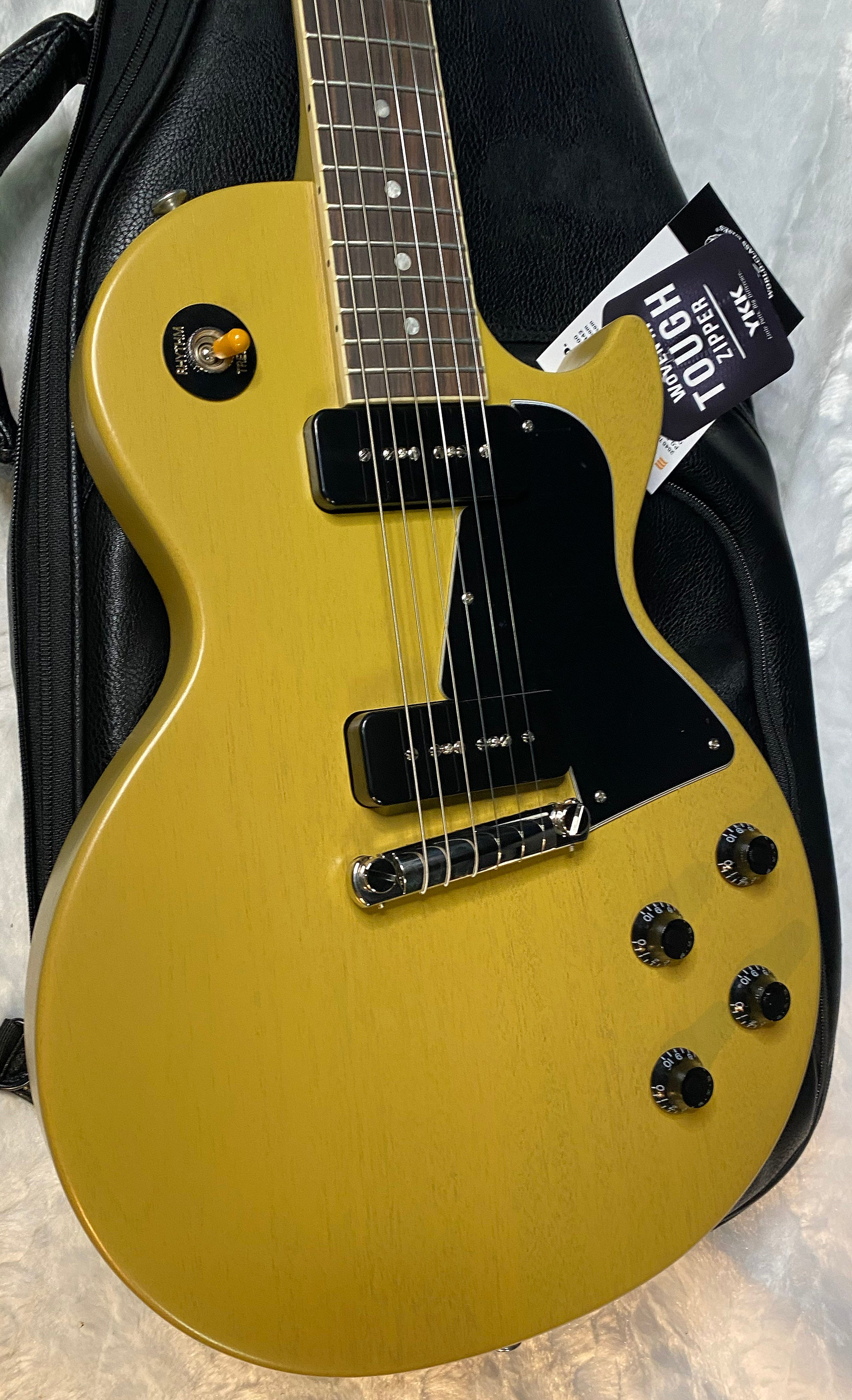 NEW ! Gibson Les Paul Special Faded - Satin TV Yellow - 8.2 lbs - Authorized Dealer - G06905