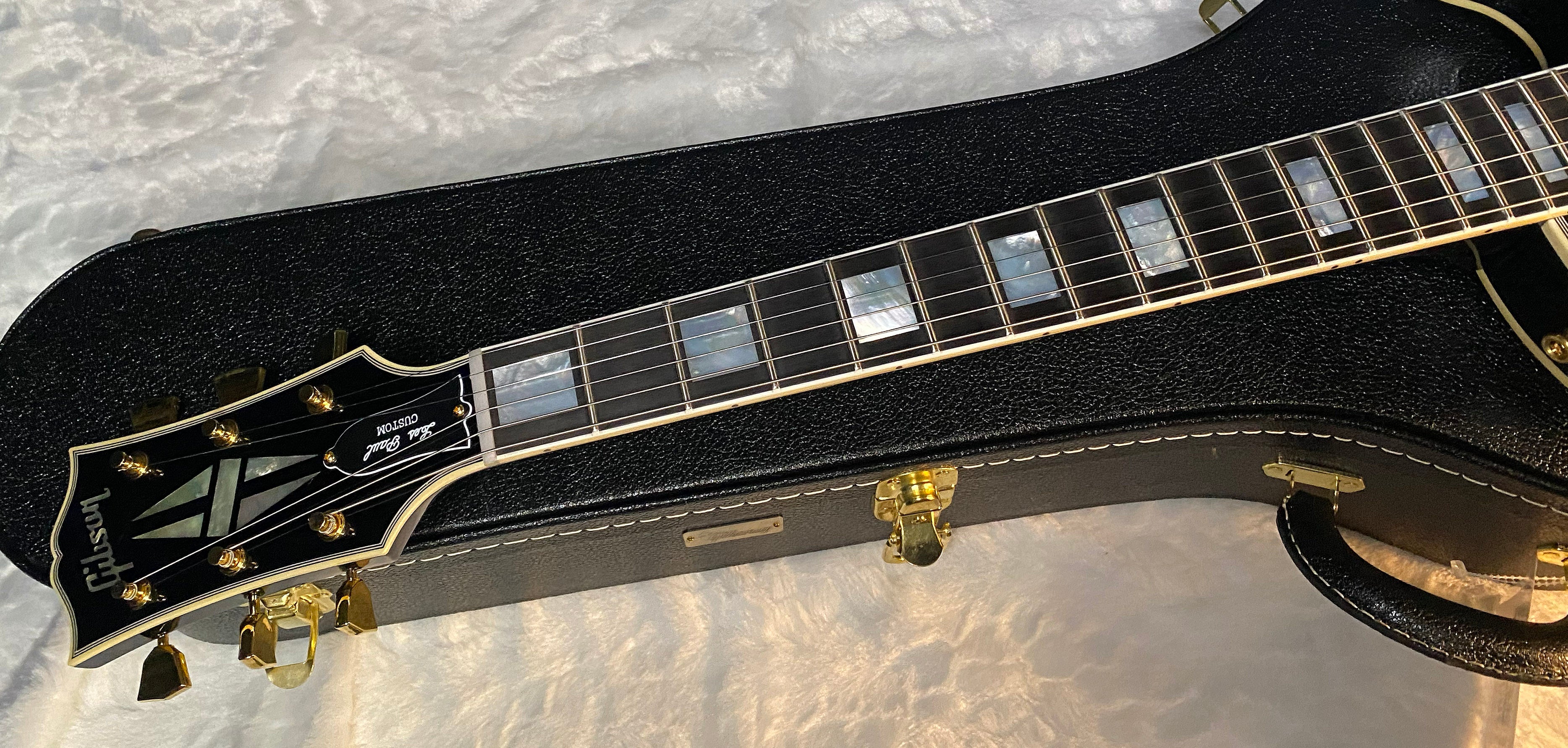 NEW! Gibson Custom Shop '68 Les Paul Custom Reissue - Gloss Ebony - Authorized Dealer - 9.5 lbs - G06176