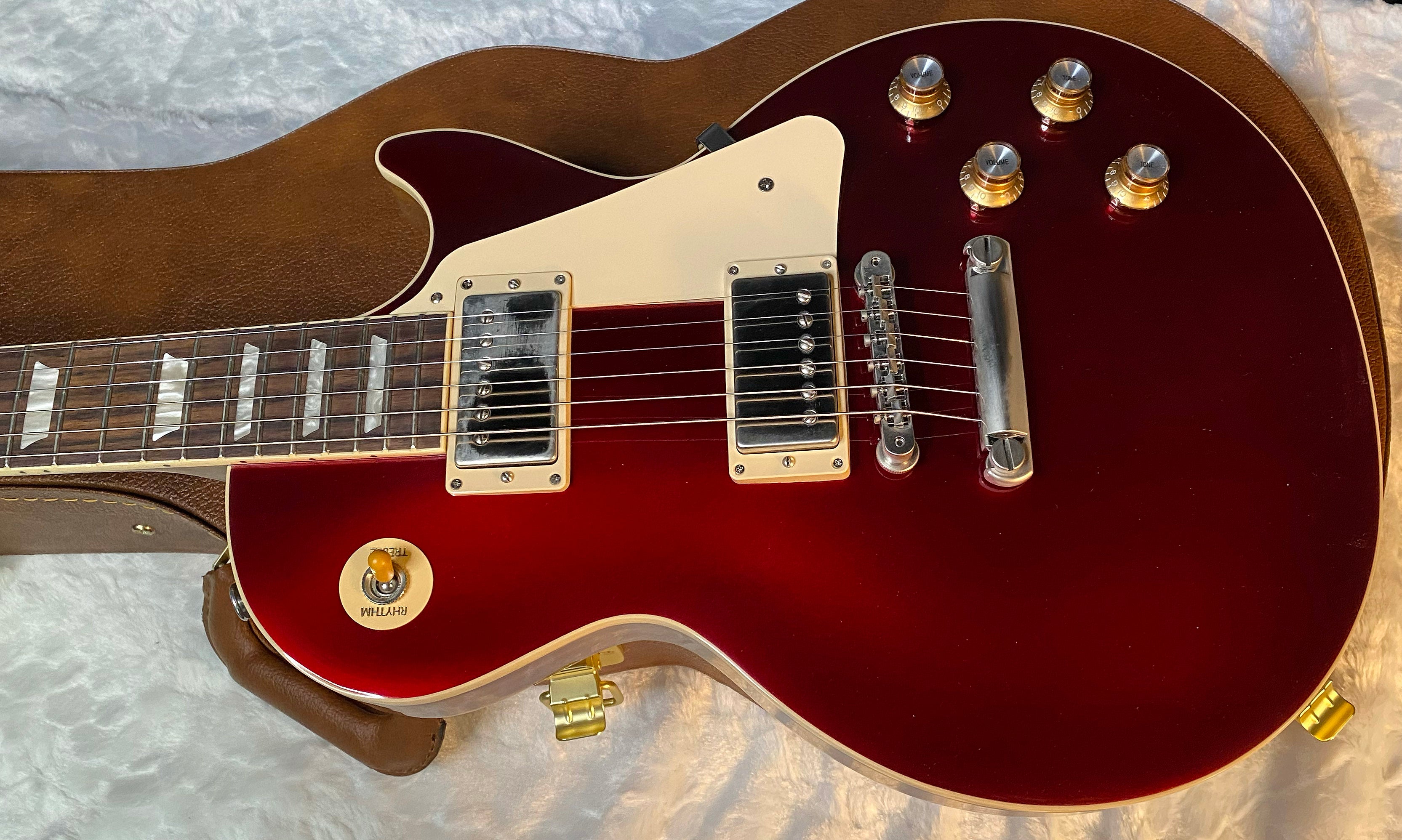 NEW ! Gibson Les Paul Standard '60s - Sparkling Burgundy - 9.8lbs - Authorized Dealer - G06174