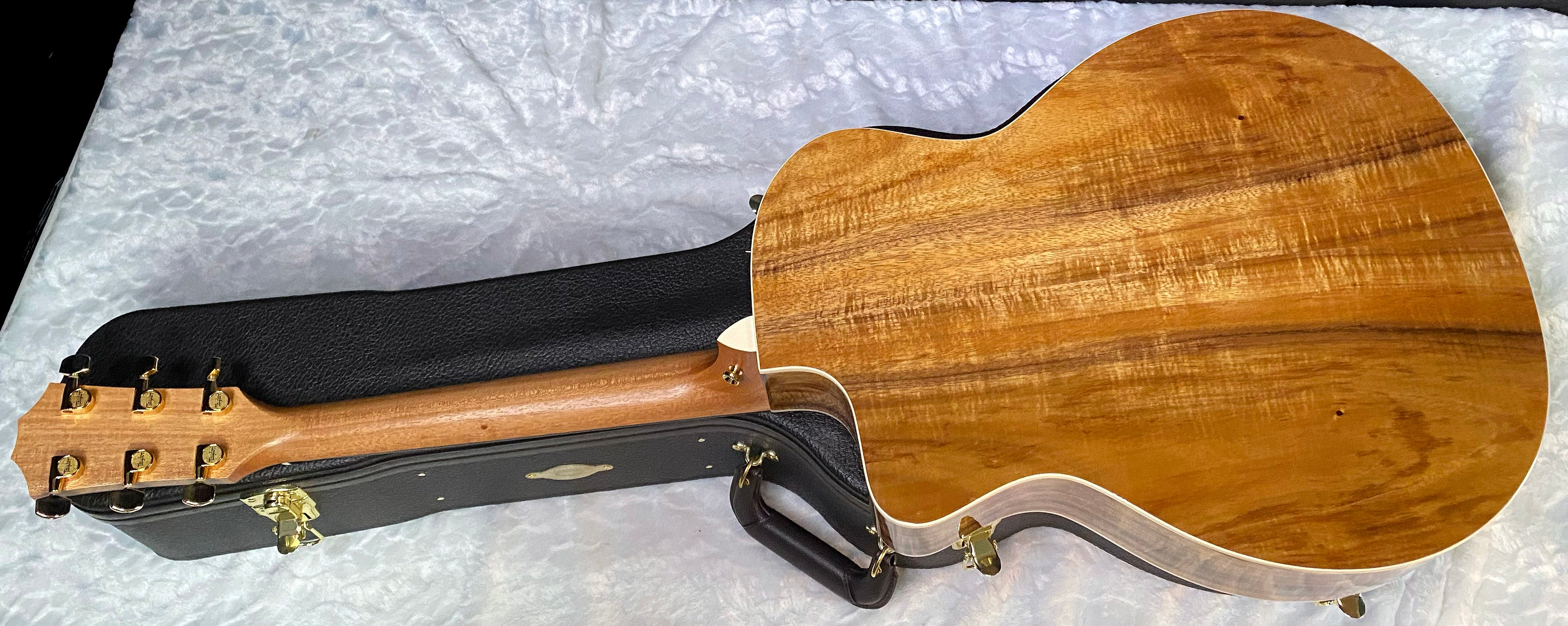 NEW! Taylor 214ce-K DLX Koa Grand Auditorium Acoustic-Electric Guitar Natural Finish - 4.8lbs - Authorized Dealer - G06210