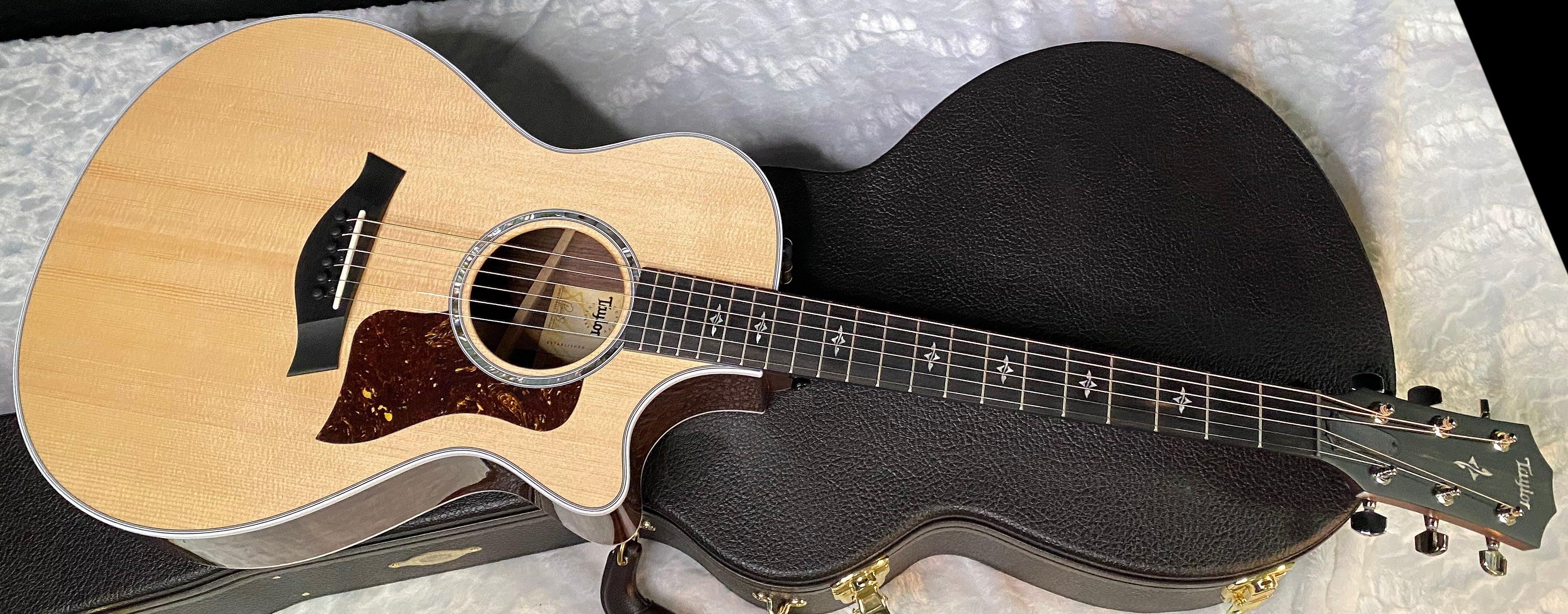 NEW! Taylor 412ce V-Class Acoustic-Electric Guitar - Natural - Authorized Dealer - 4.65 lbs - G06209