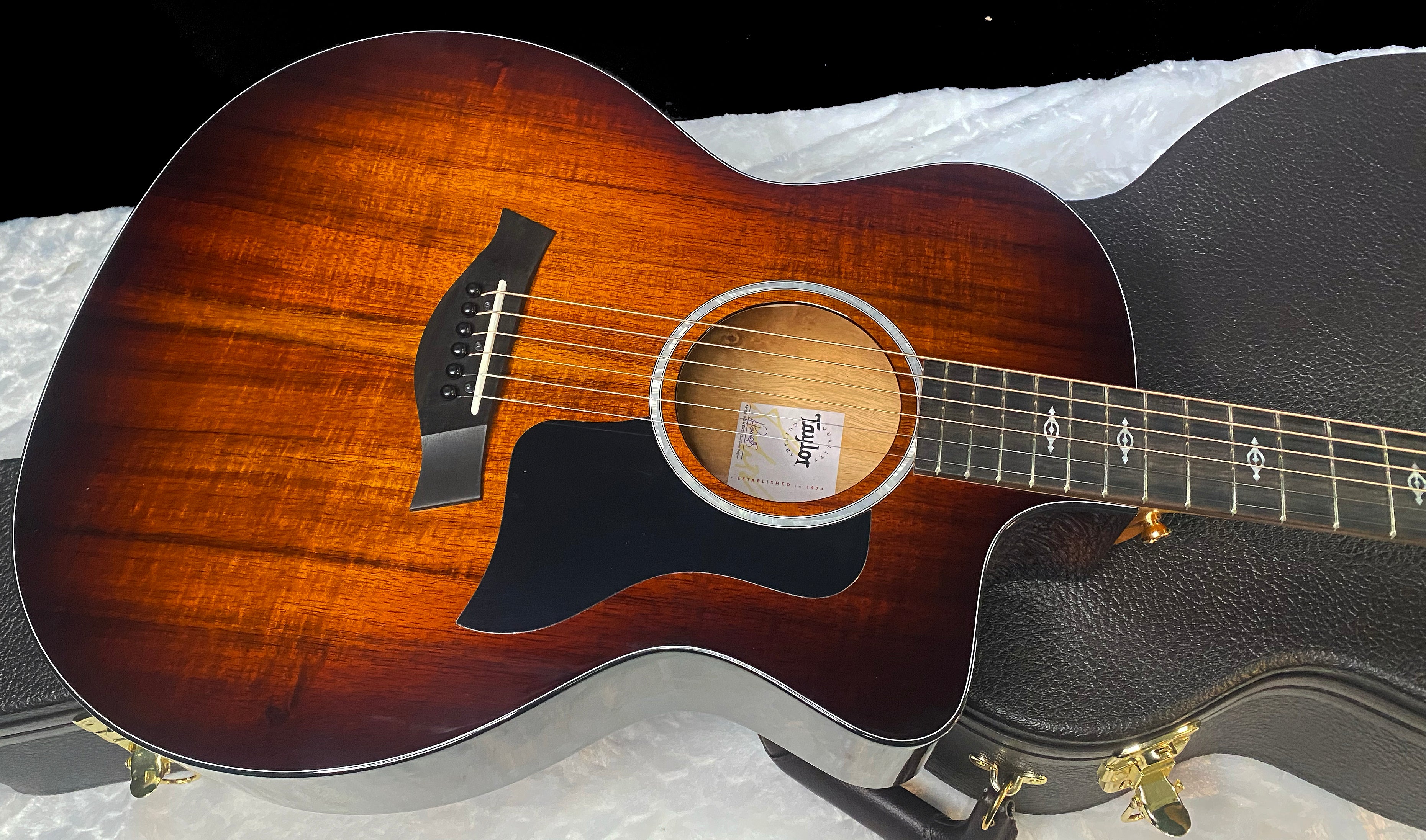 NEW! Taylor 224ce-K DLX Grand Auditorium Acoustic-Electric Guitar - Tobacco - 4.65lbs - Authorized Dealer - G06232