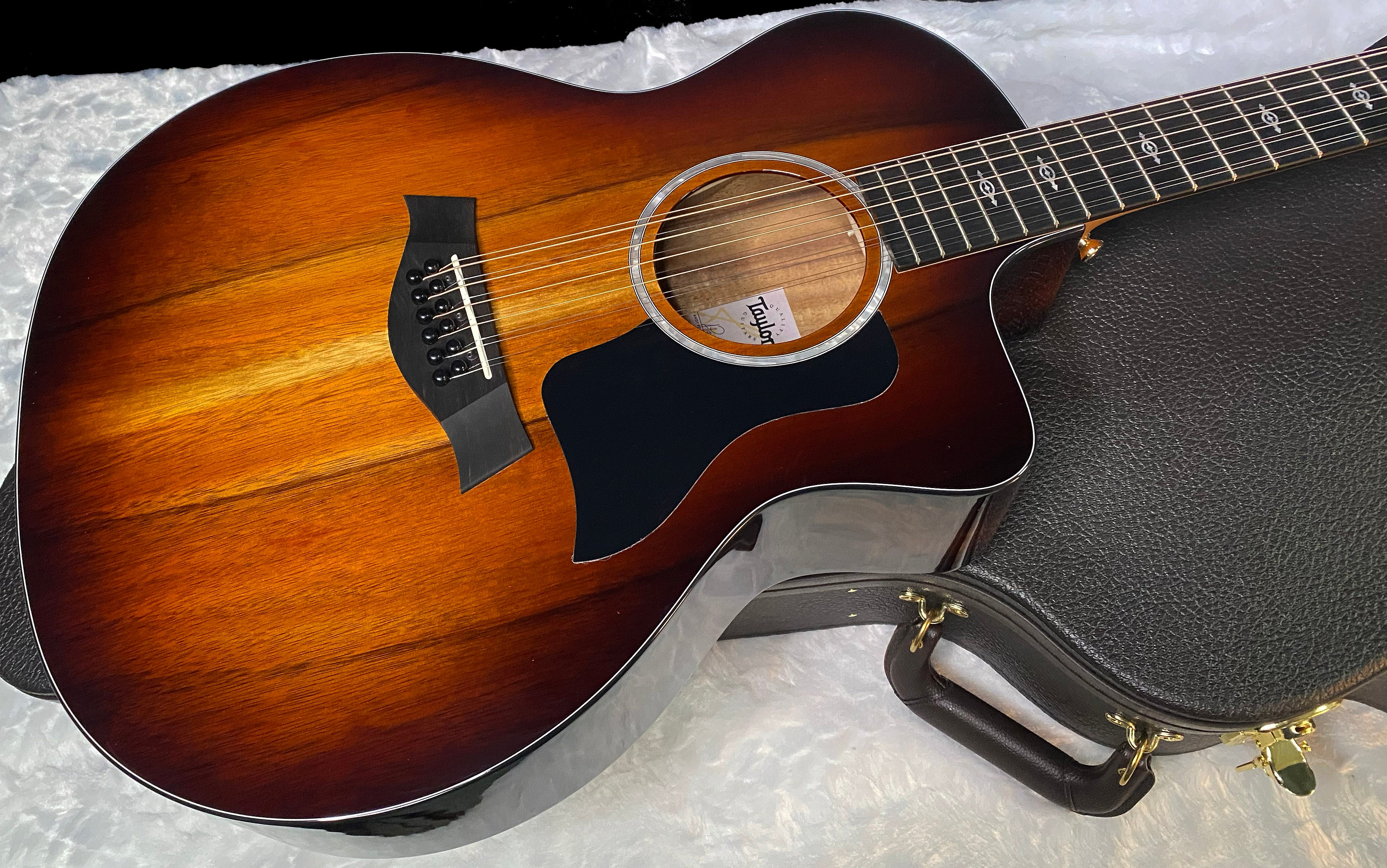 NEW! Taylor 264ce-K DLX Grand Auditorium 12-string Acoustic-Electric Guitar - Shaded Edge Burst - Authorized Dealer - 5.1lbs - G06224