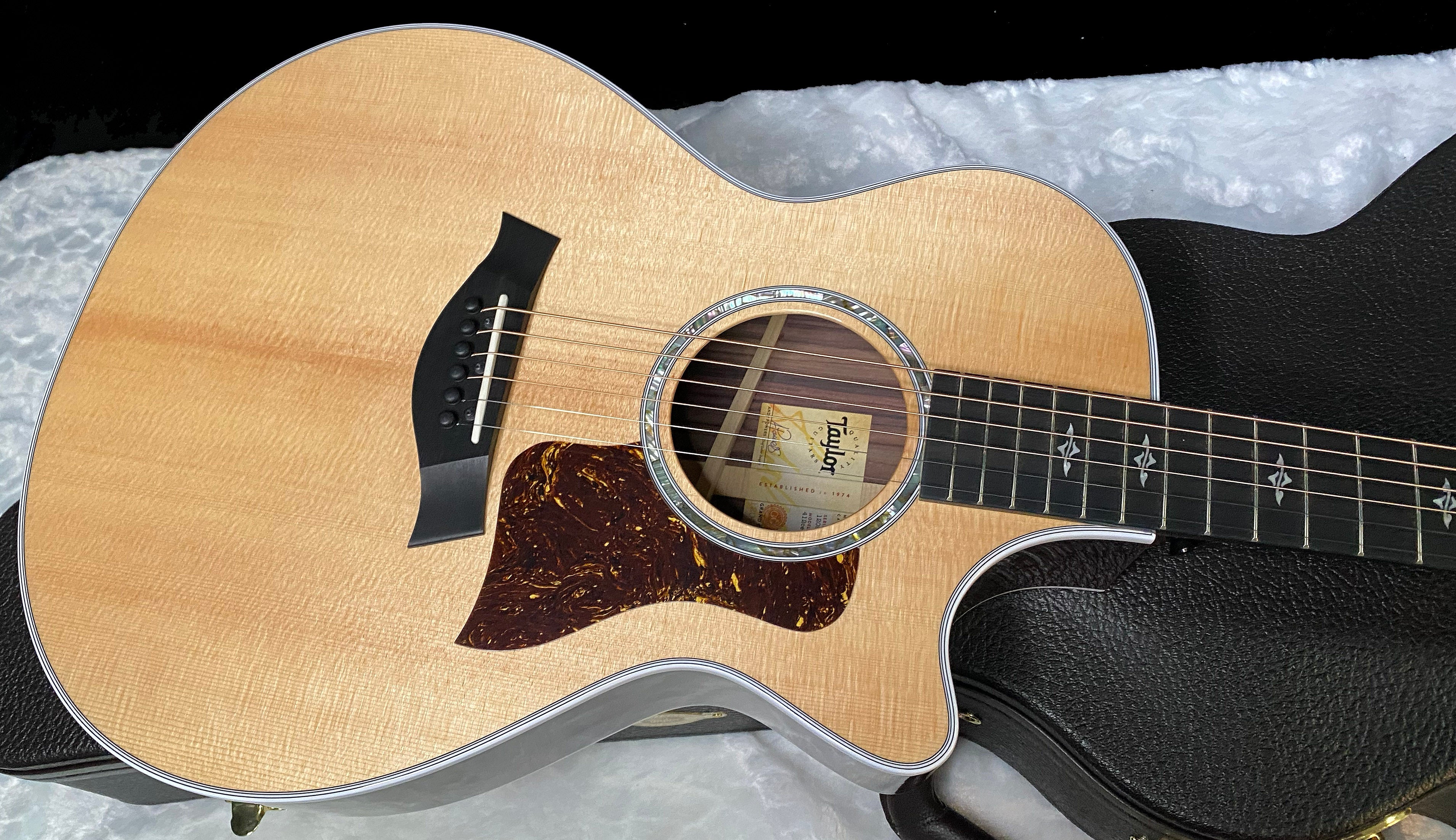 NEW! Taylor 412ce V-Class Acoustic-Electric Guitar - Natural - Authorized Dealer - 4.7 lbs - G06218