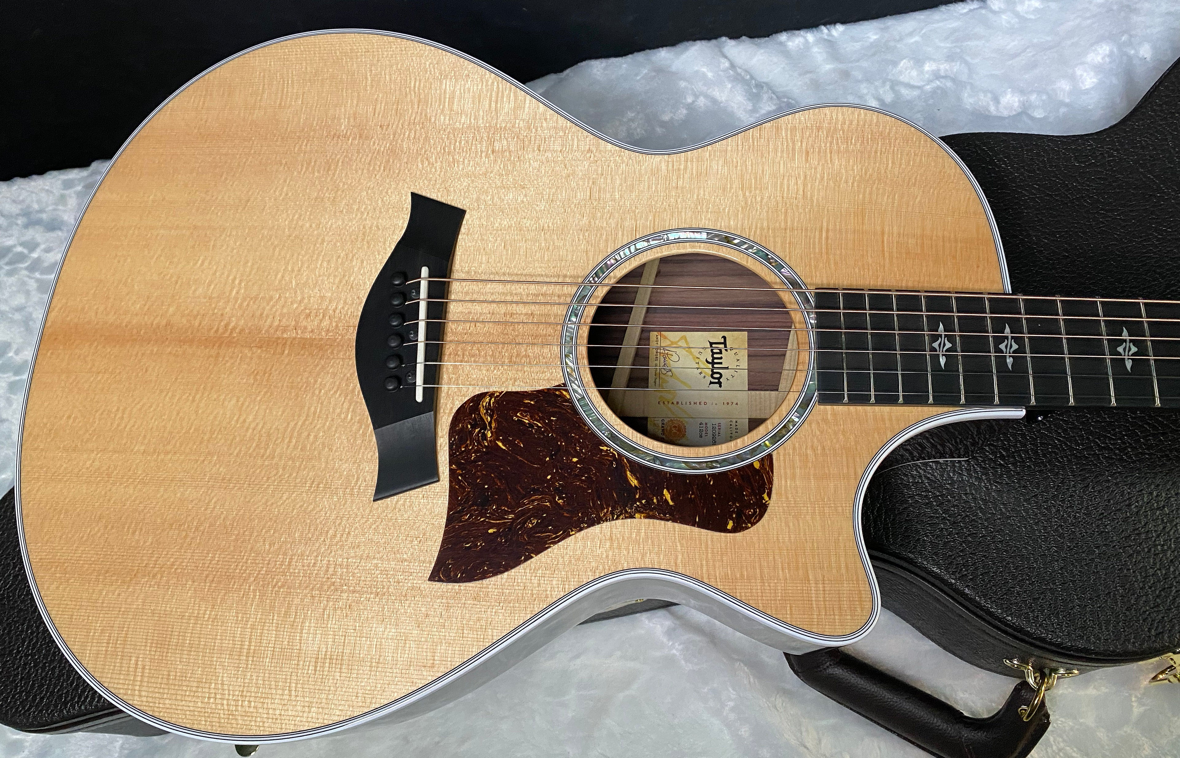 NEW! Taylor 412ce V-Class Acoustic-Electric Guitar - Natural - Authorized Dealer - 4.7 lbs - G06218