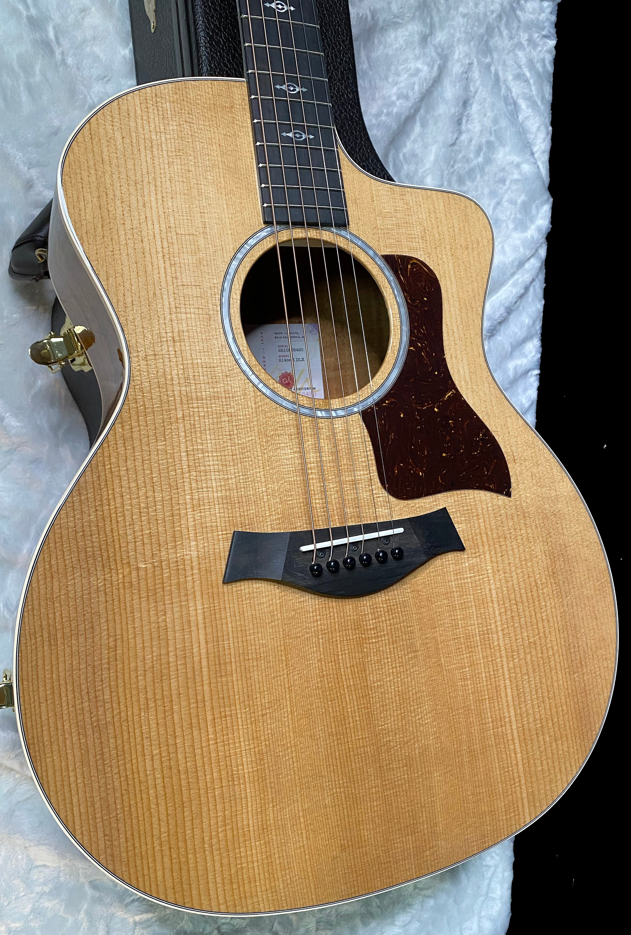 NEW! Taylor 214ce-K DLX Koa Grand Auditorium Acoustic-Electric Guitar Natural Finish - 4.65lbs - Authorized Dealer - G06212