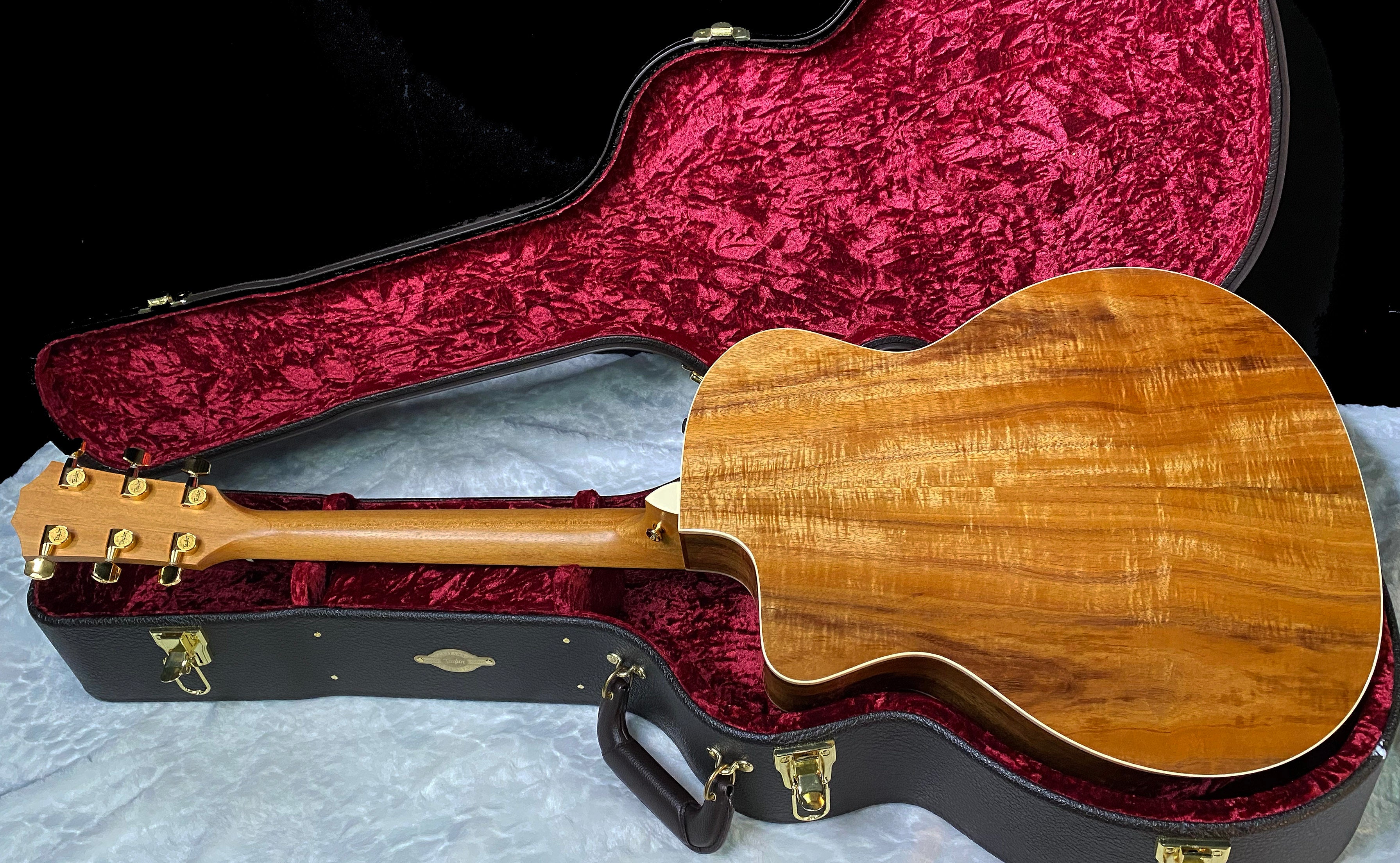 NEW! Taylor 214ce-K DLX Koa Grand Auditorium Acoustic-Electric Guitar Natural Finish - 4.65lbs - Authorized Dealer - G06212