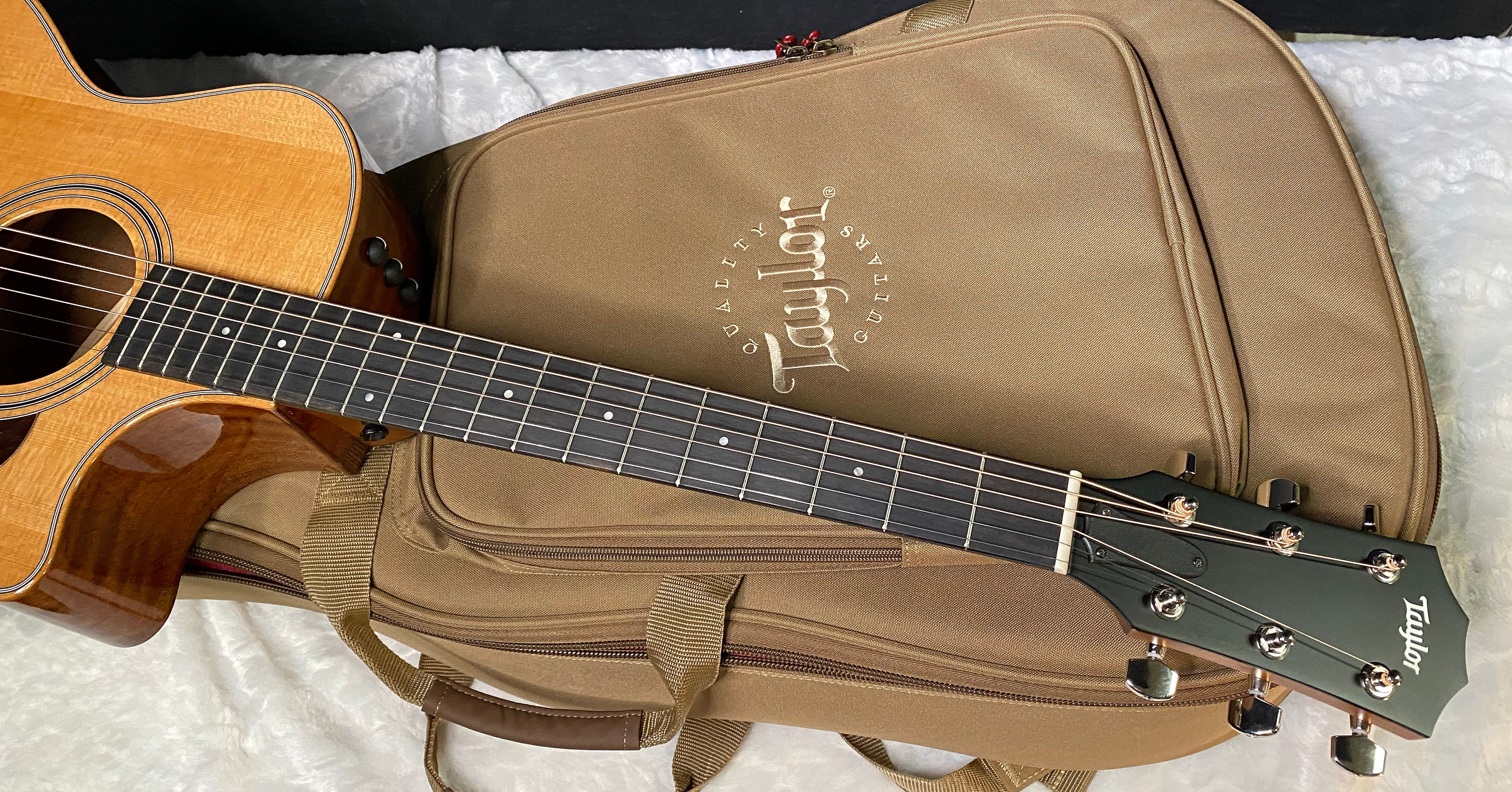 NEW! Taylor 314ce Studio Acoustic-Electric Guitar - Natural - Authorized Dealer - 4.6lbs - G06233