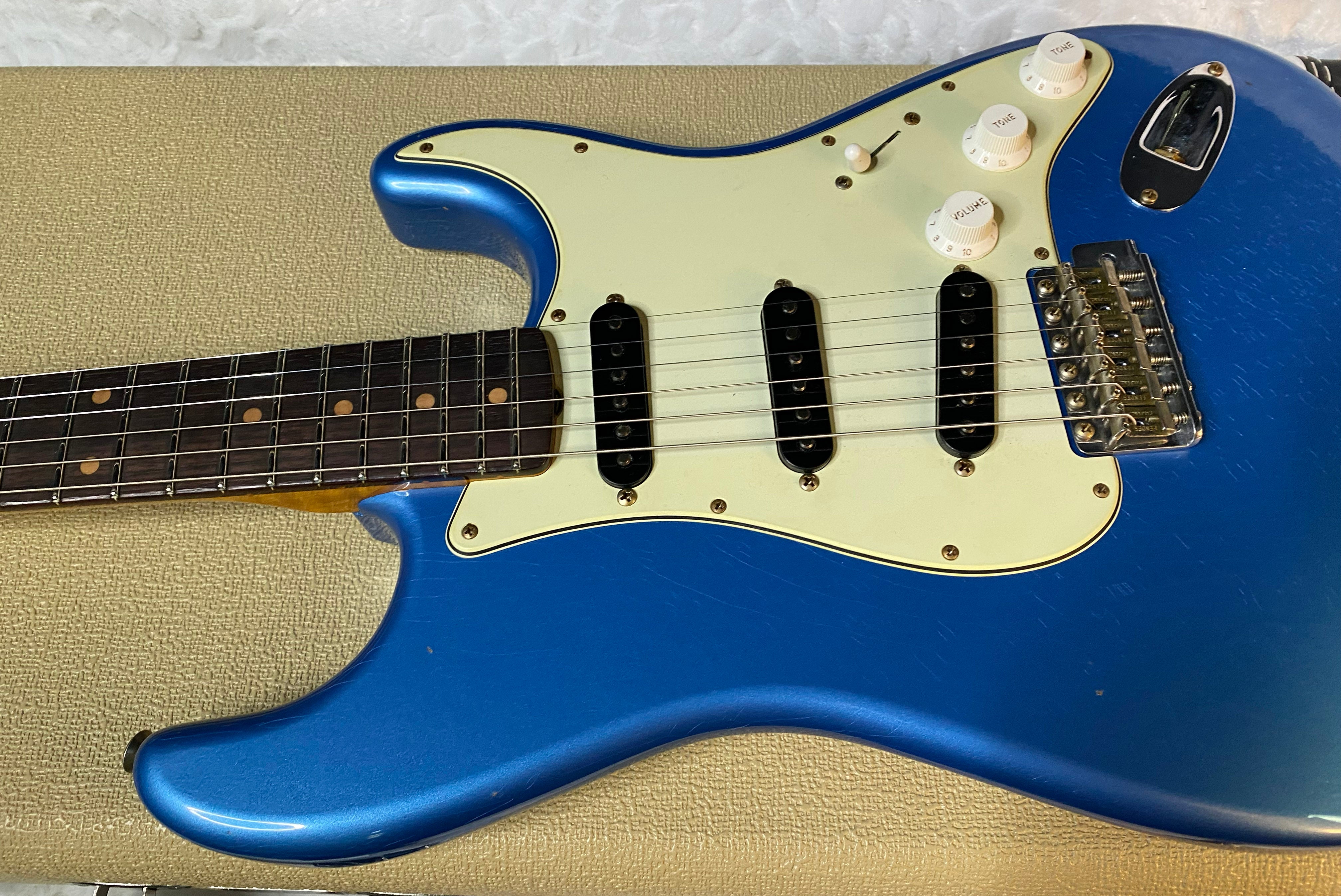NEW ! Fender Custom Shop ' 62 Stratocaster Bizarre Guitar Exclusive Flamethrower - Journeyman Relic - Super Limited Edition - Lake Placid Blue - AAAA Flamed Maple Neck - Authorized Dealer - G05505