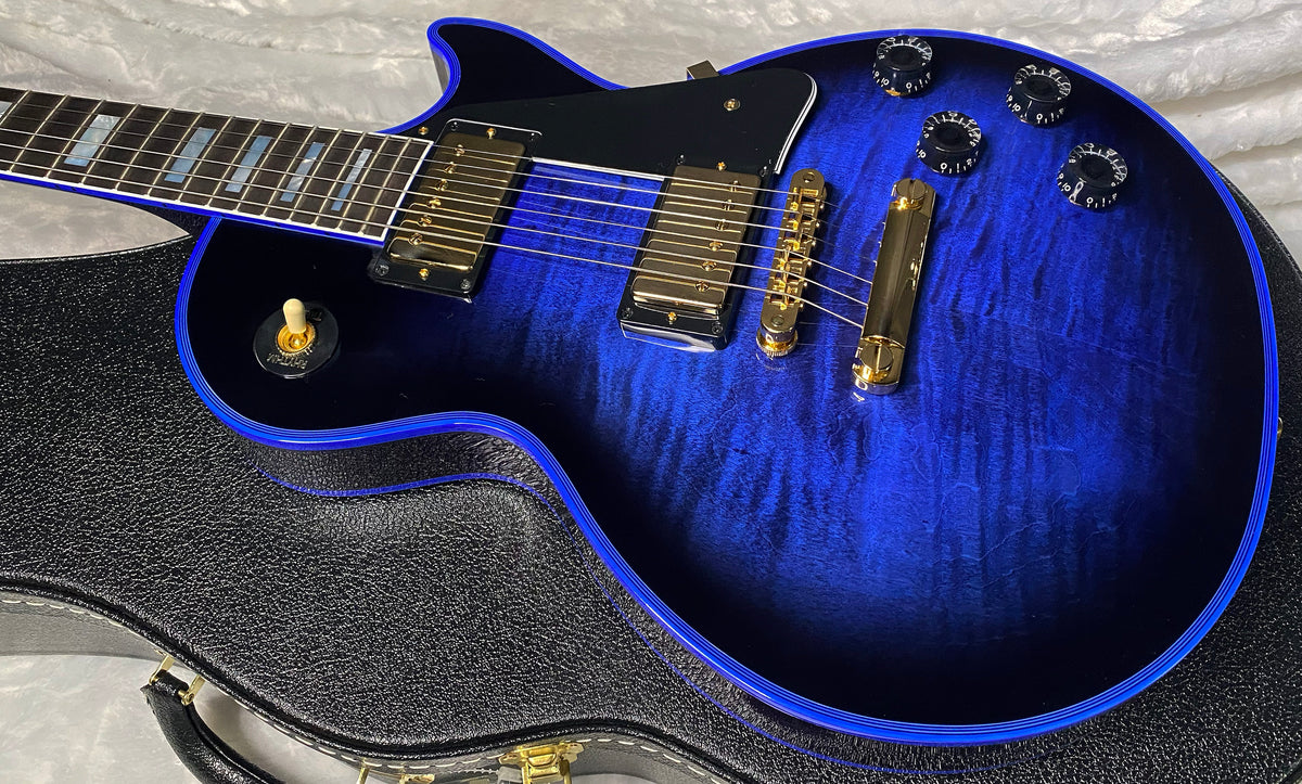 NEW! Gibson Dealer Select Custom Shop Les Paul Custom Blue Widow AAA Figured Flame Top - Authorized Dealer - 10.25lbs - G07682