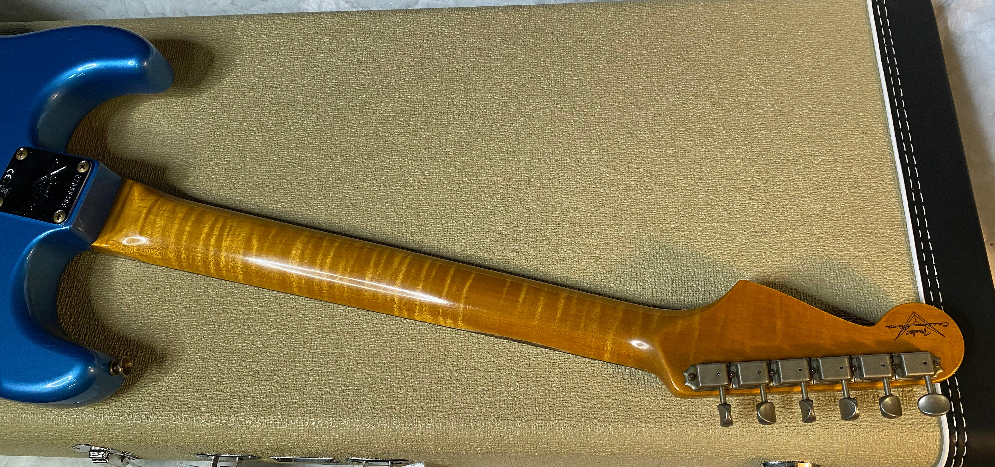 NEW ! Fender Custom Shop ' 62 Stratocaster Bizarre Guitar Exclusive Flamethrower - Journeyman Relic - Super Limited Edition - Lake Placid Blue - AAAA Flamed Maple Neck - Authorized Dealer - G05505