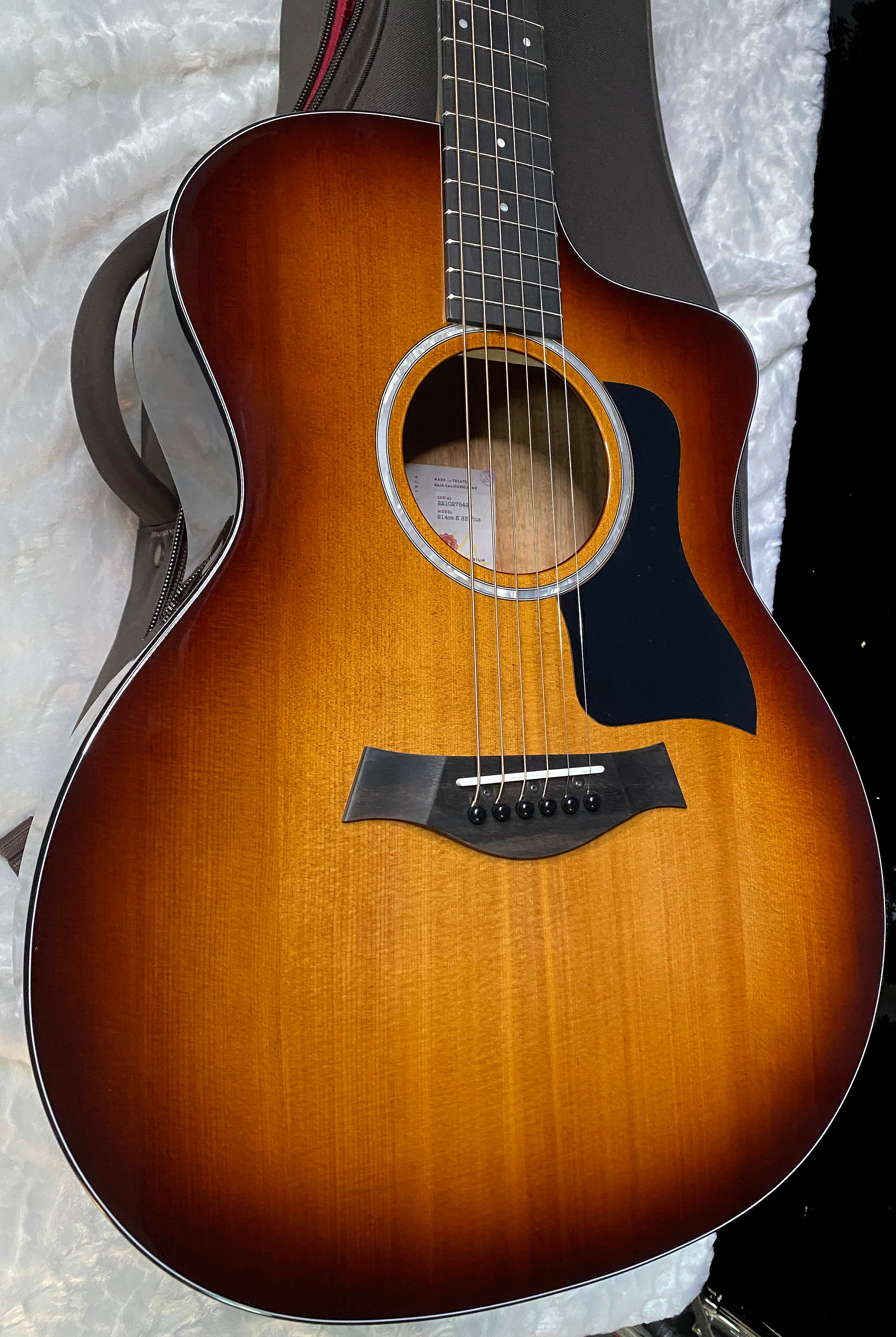 Taylor 214ce-K SB Plus Acoustic-electric Guitar - Shaded Edgeburst Finish - 4.7lbs - Authorized Dealer - G06262