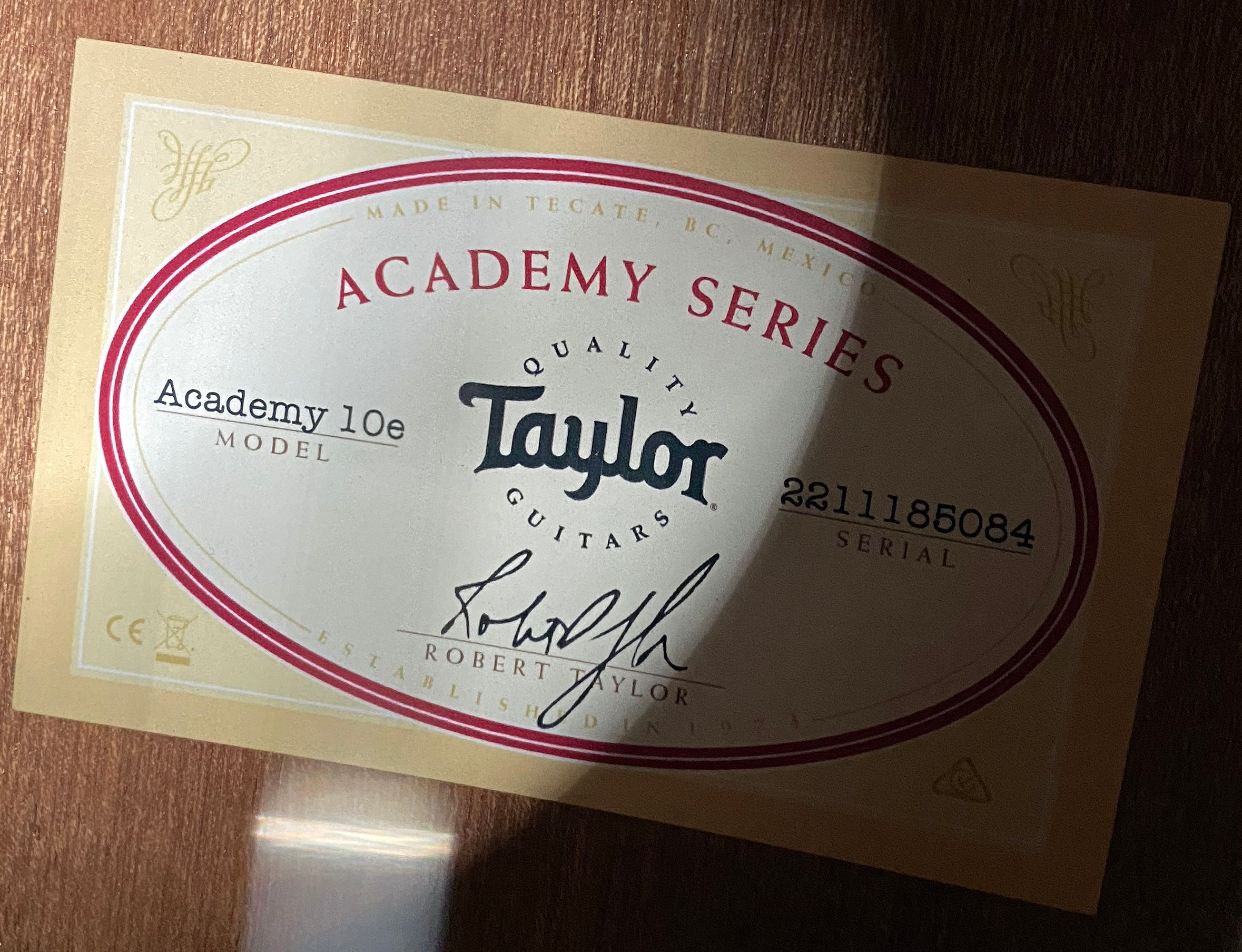 NEW! Taylor Academy 10e Acoustic-Electric Guitar - Natural - 4lbs - Authorized Dealer - G06259