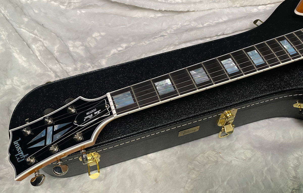 NEW! Gibson Dealer Select Custom Shop Les Paul Custom AAA Figured Flame Top - Transparent Green / Natural Back - Authorized Dealer - WOW! Only 8.7 lbs - G07689