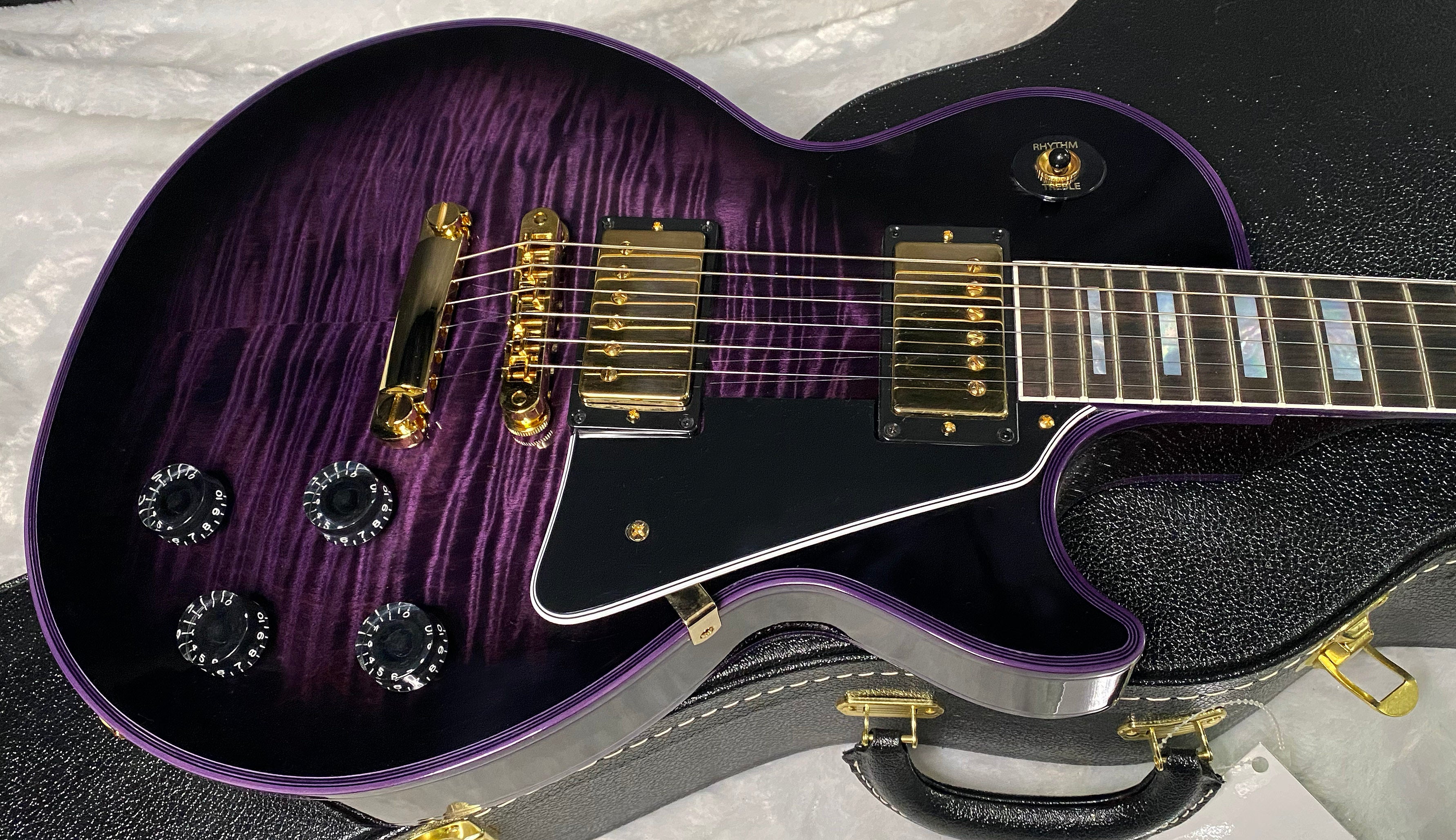 NEW! Gibson Dealer Select Custom Shop Les Paul Custom Purple Widow AAA Figured Flame Top - Authorized Dealer - 10.6 lbs - G07677